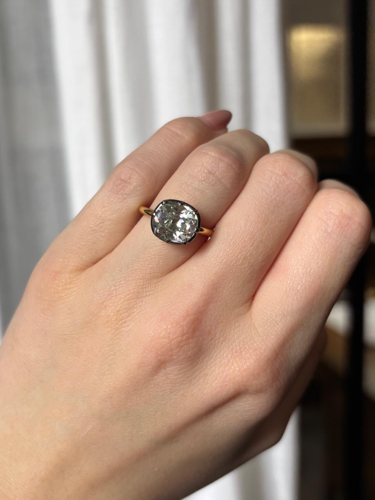 Georgian Inspired 3.27ct Old Cushion Cut Diamond Ring For Sale 3