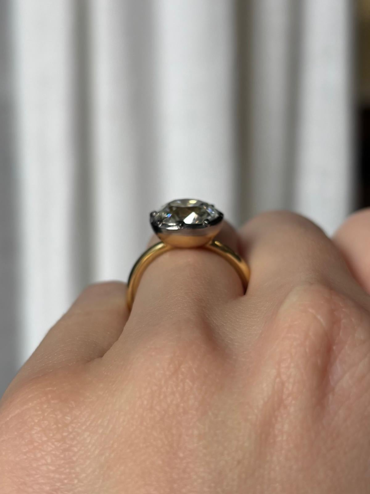 Georgian Inspired 3.27ct Old Cushion Cut Diamond Ring For Sale 5