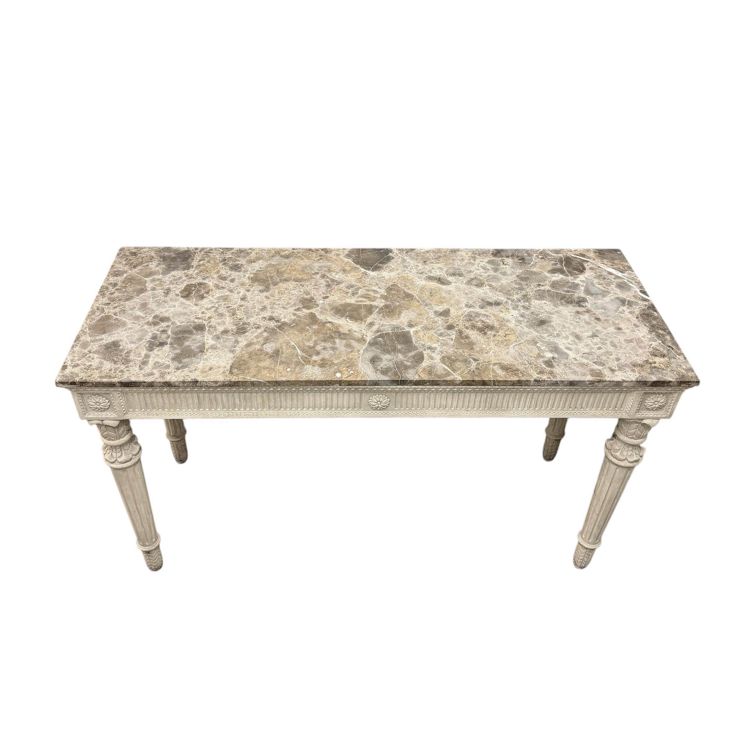 Georgian-Inspired Marble-Top Console Table In Good Condition For Sale In Chicago, IL