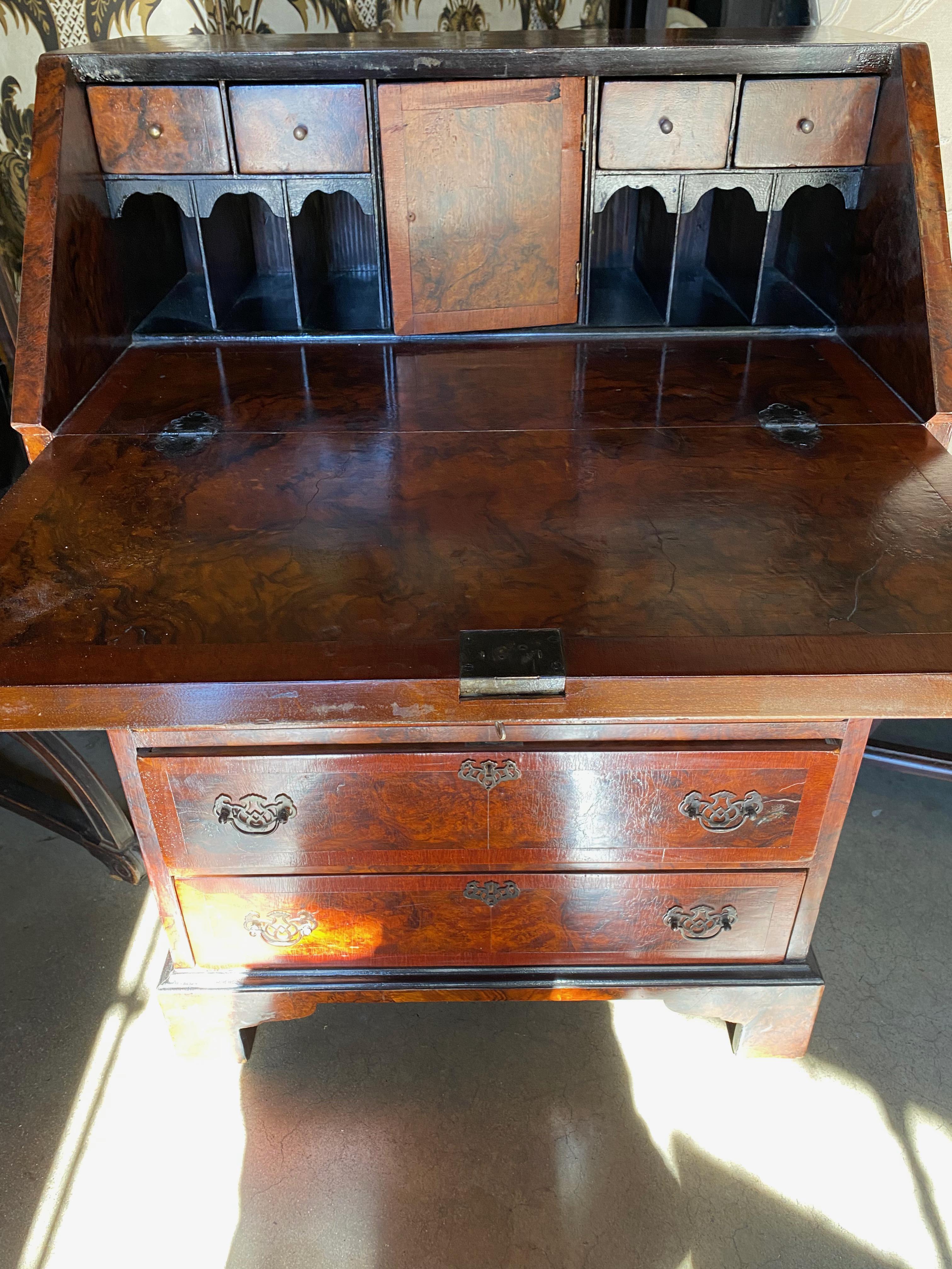 Georgian-Inspired Miniature Italian Walnut Secretaire In Good Condition For Sale In Los Angeles, CA