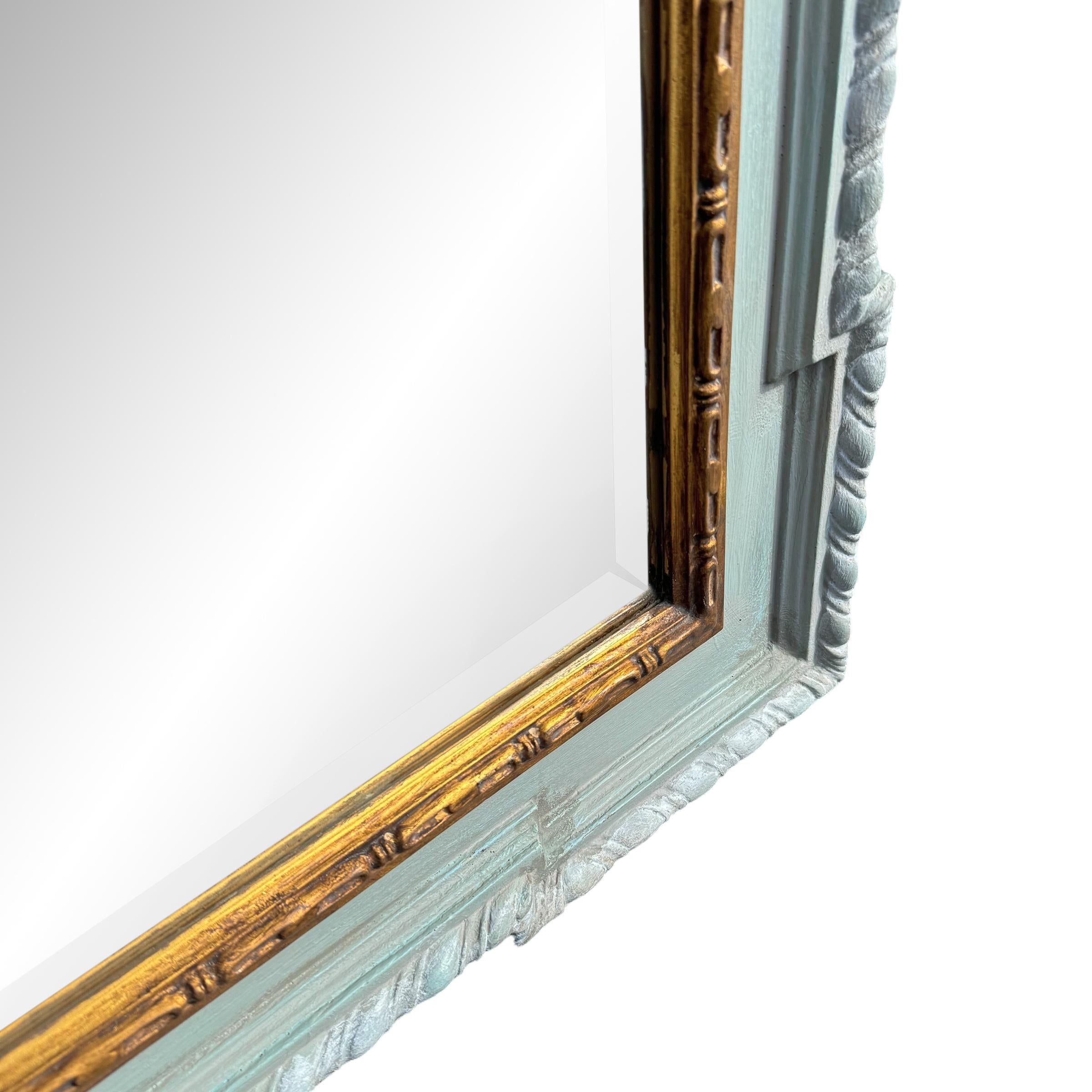 Miroir encadré peint sarcelle d'inspiration géorgienne en vente 3