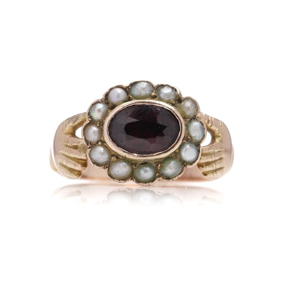 Georgian Fede garnet and pearl ring in 15kt gold  For Sale 4