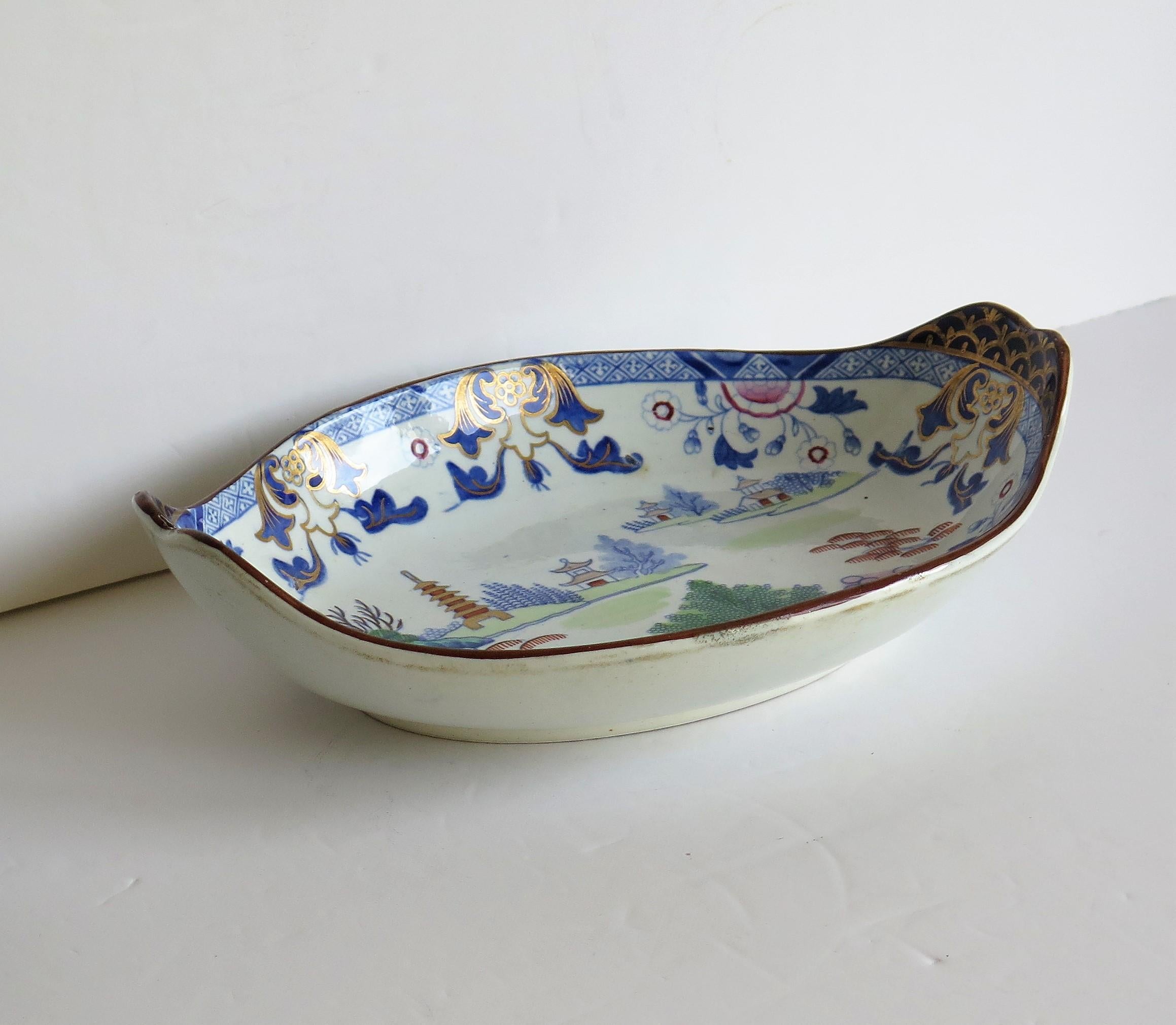 Hand-Painted Georgian Ironstone Dish by Hicks & Meigh in Chinese Landscape Pattern circa 1818 For Sale