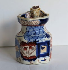 Cruche géorgienne en grès avec anse en forme de dragon peinte:: Staffordshire vers 1820