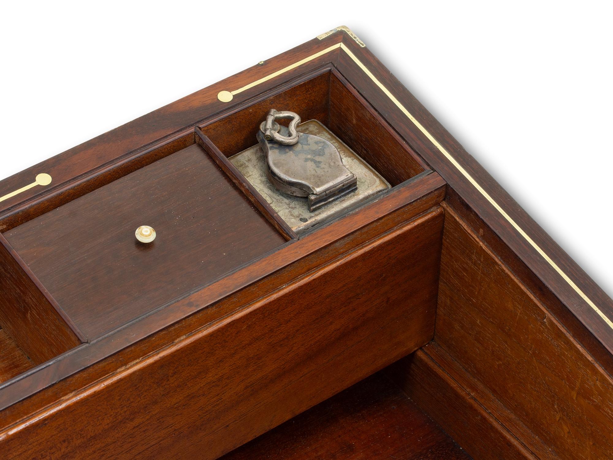 Caja de escritura georgiana de Kingwood de David Edwards con compartimento secreto en venta 8