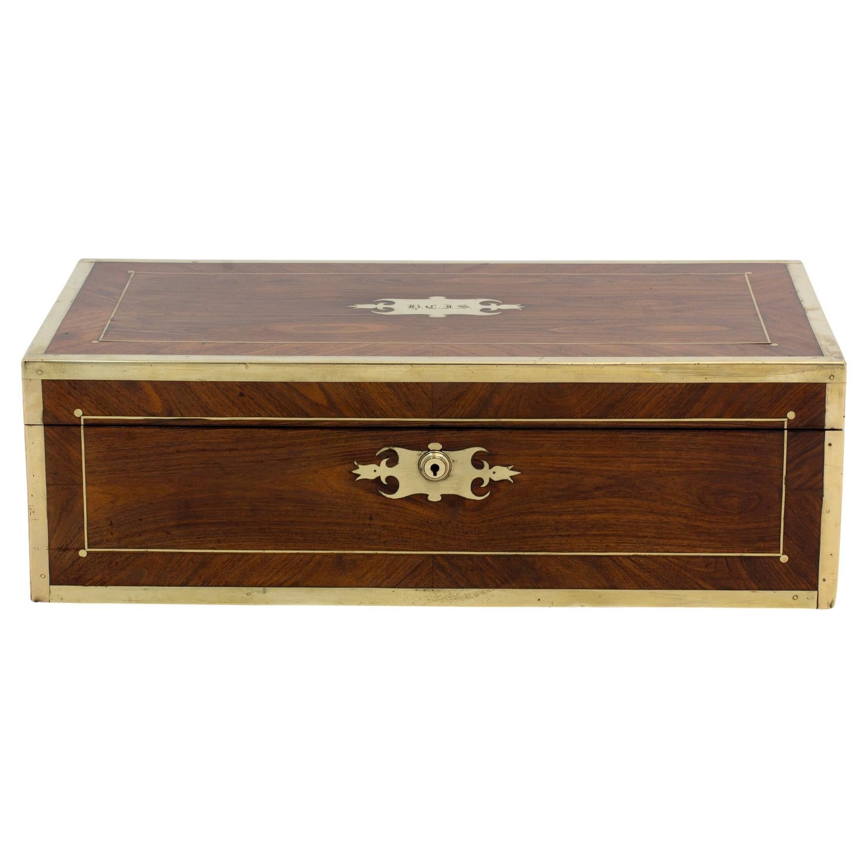Caja de escritura georgiana de Kingwood de David Edwards con compartimento secreto