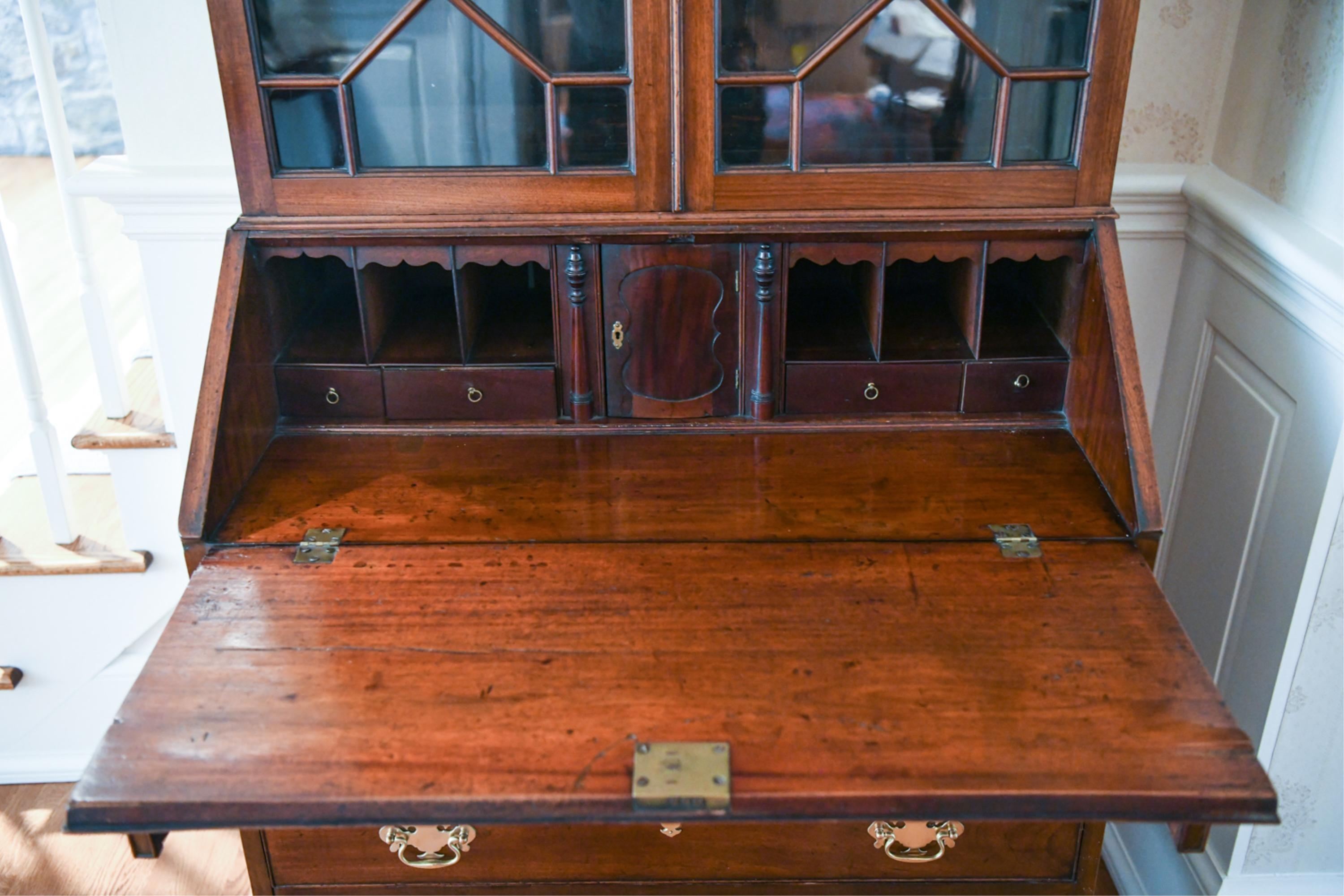 Georgian Late 18th Century Mahogany Secretary Bookcase 2