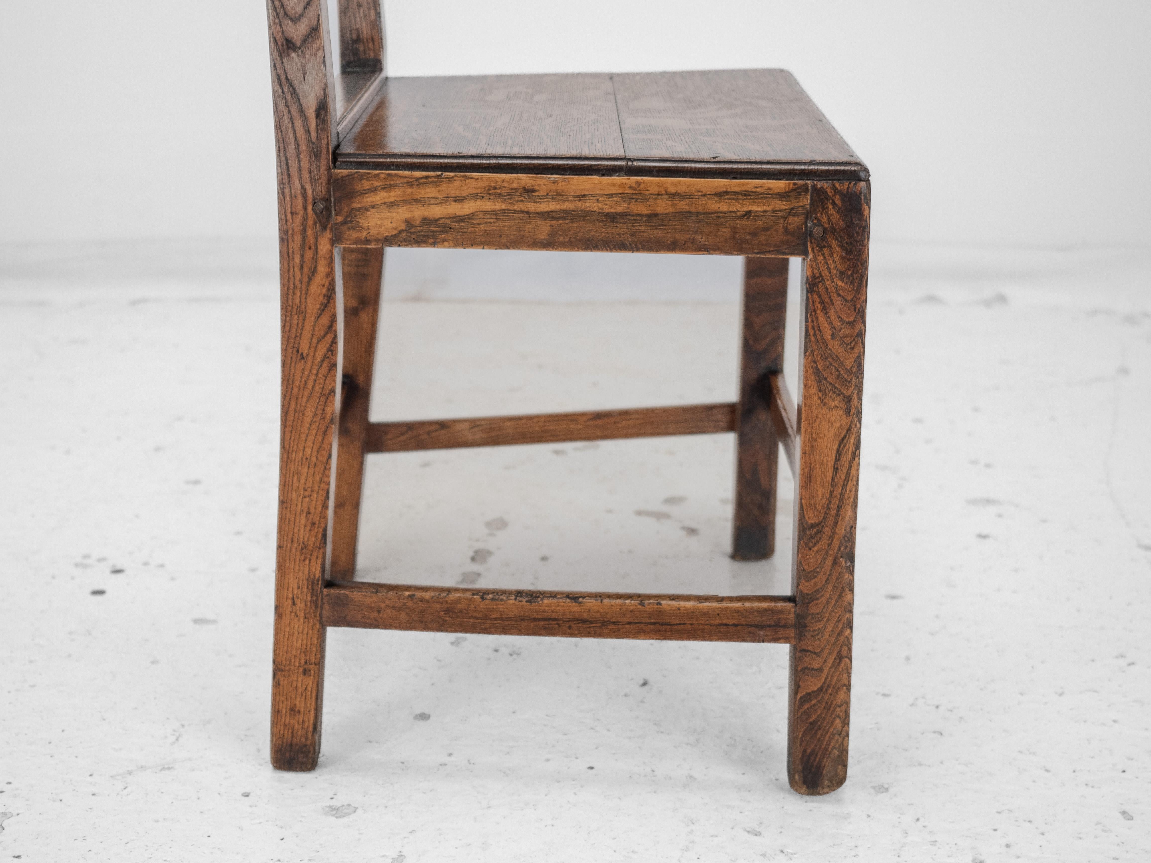 Chaise de campagne géorgienne de la fin du XVIIIe siècle en chêne et orme (Hall Dining Side) en vente 8