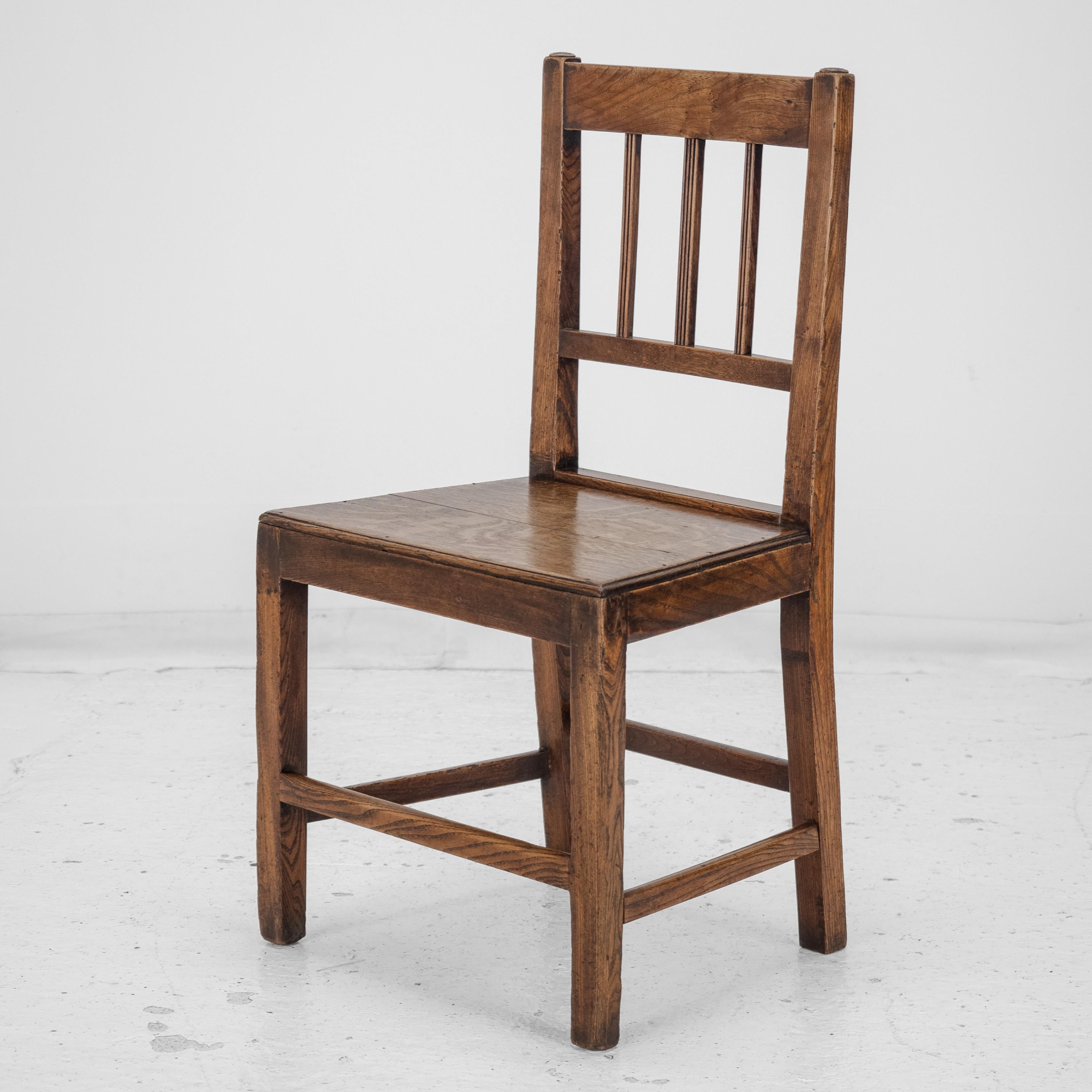 Chaise de campagne géorgienne de la fin du XVIIIe siècle en chêne et orme (Hall Dining Side) en vente 11