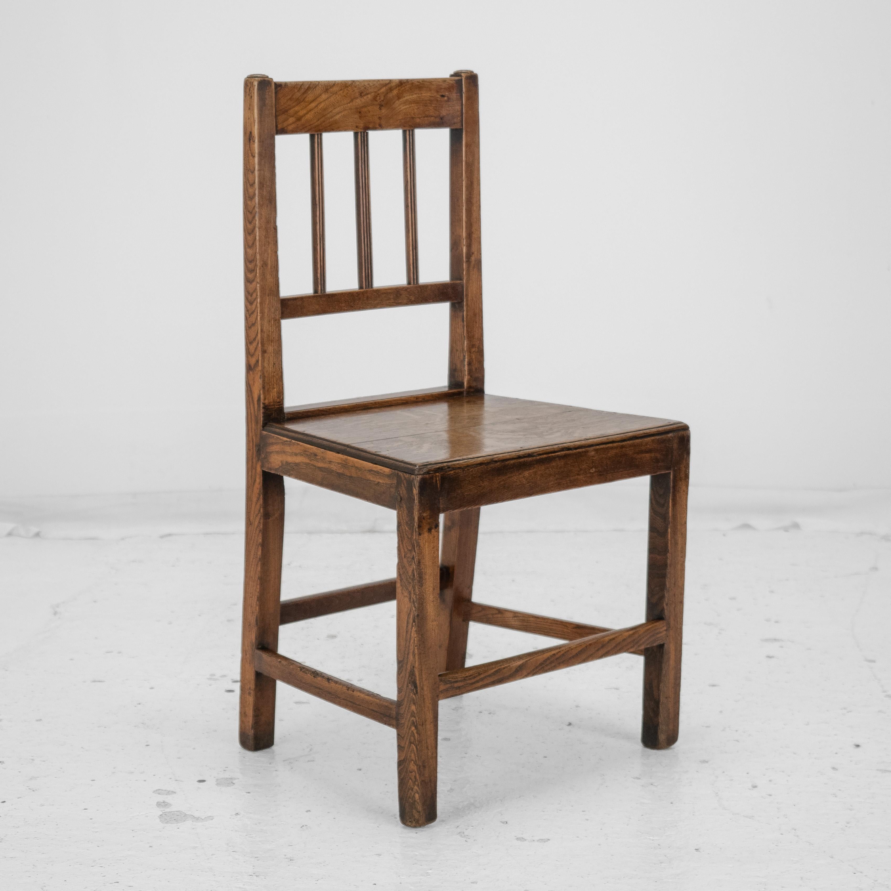 Chaise de campagne géorgienne de la fin du XVIIIe siècle en chêne et orme (Hall Dining Side) en vente 13