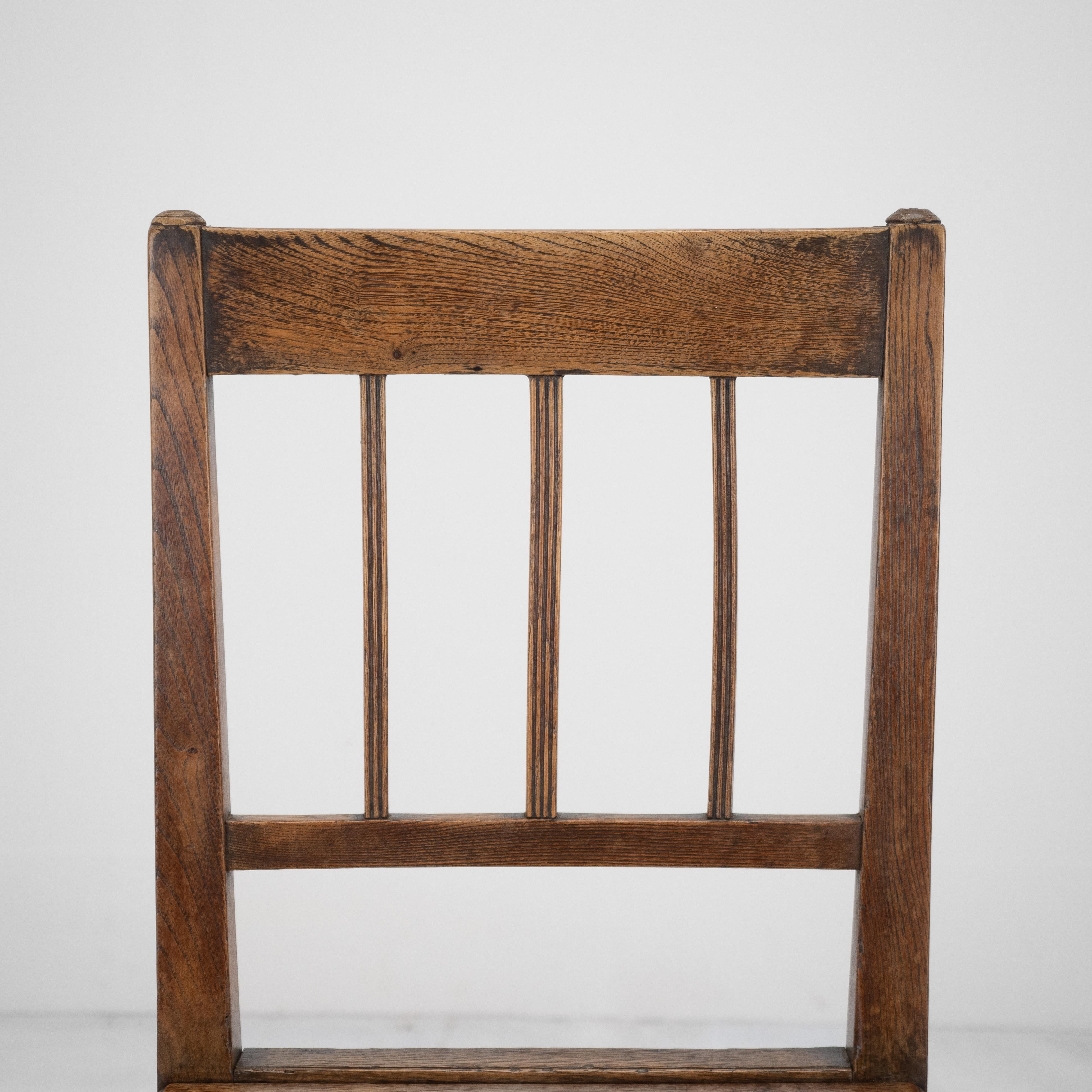 Georgian Late 18th Century Pair of Oak and Elm Country Chairs (Hall Dining Side) For Sale 6