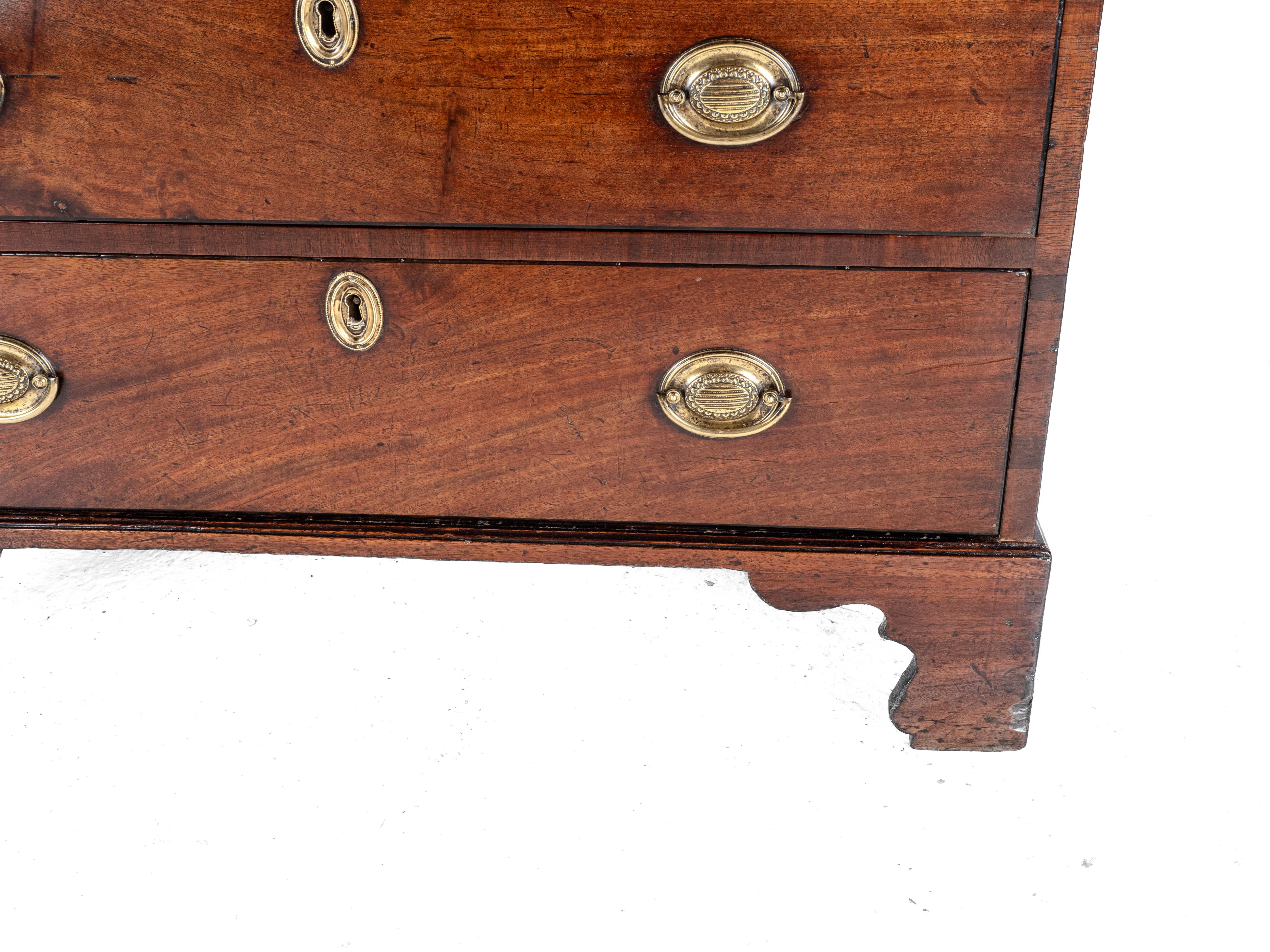 Georgian Late c.18th Mahogany Inlaid Caddy Top Small Chest of Drawers For Sale 7