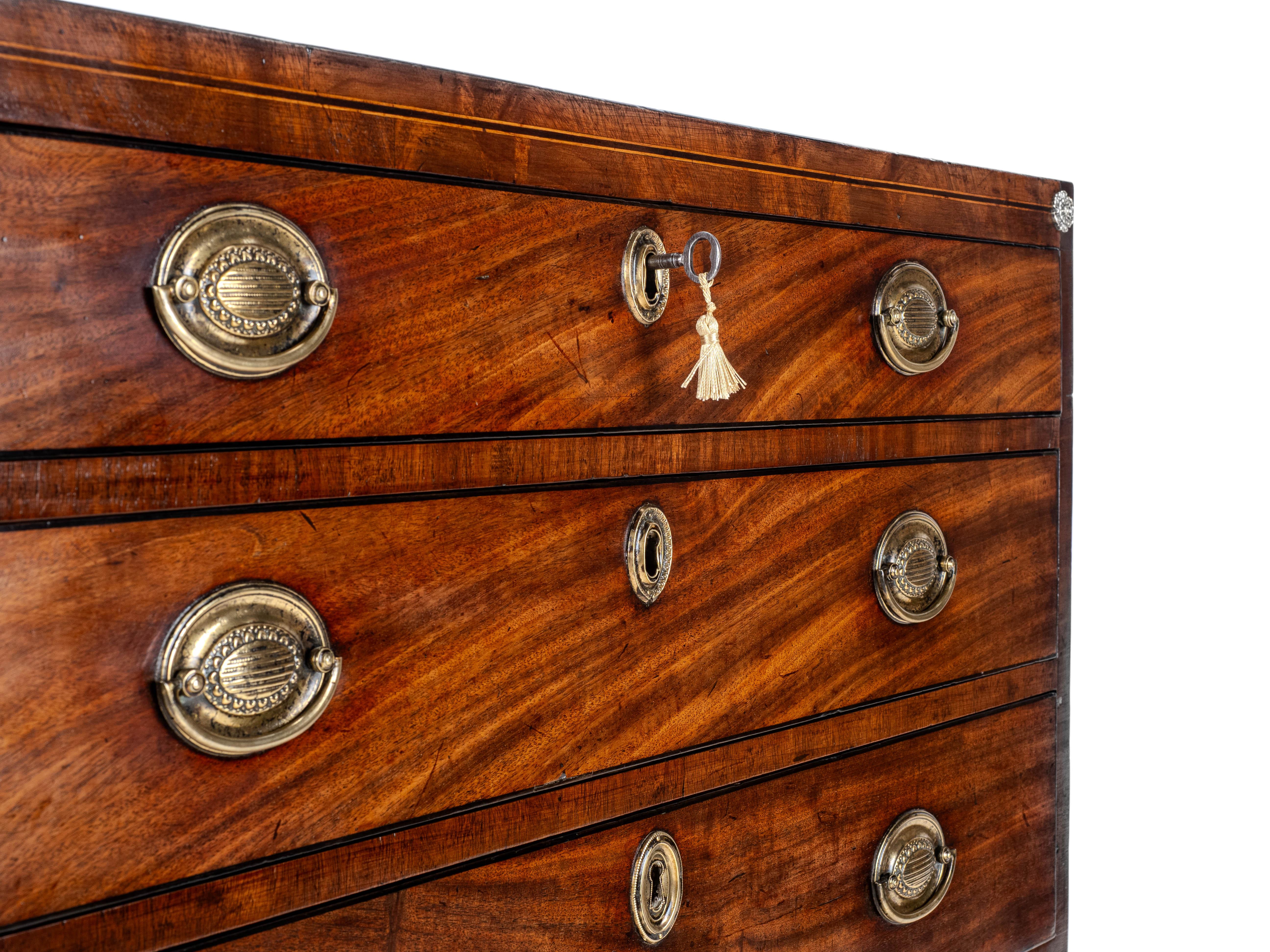 Georgian Late c.18th Mahogany Inlaid Caddy Top Small Chest of Drawers In Good Condition For Sale In Leeds, GB