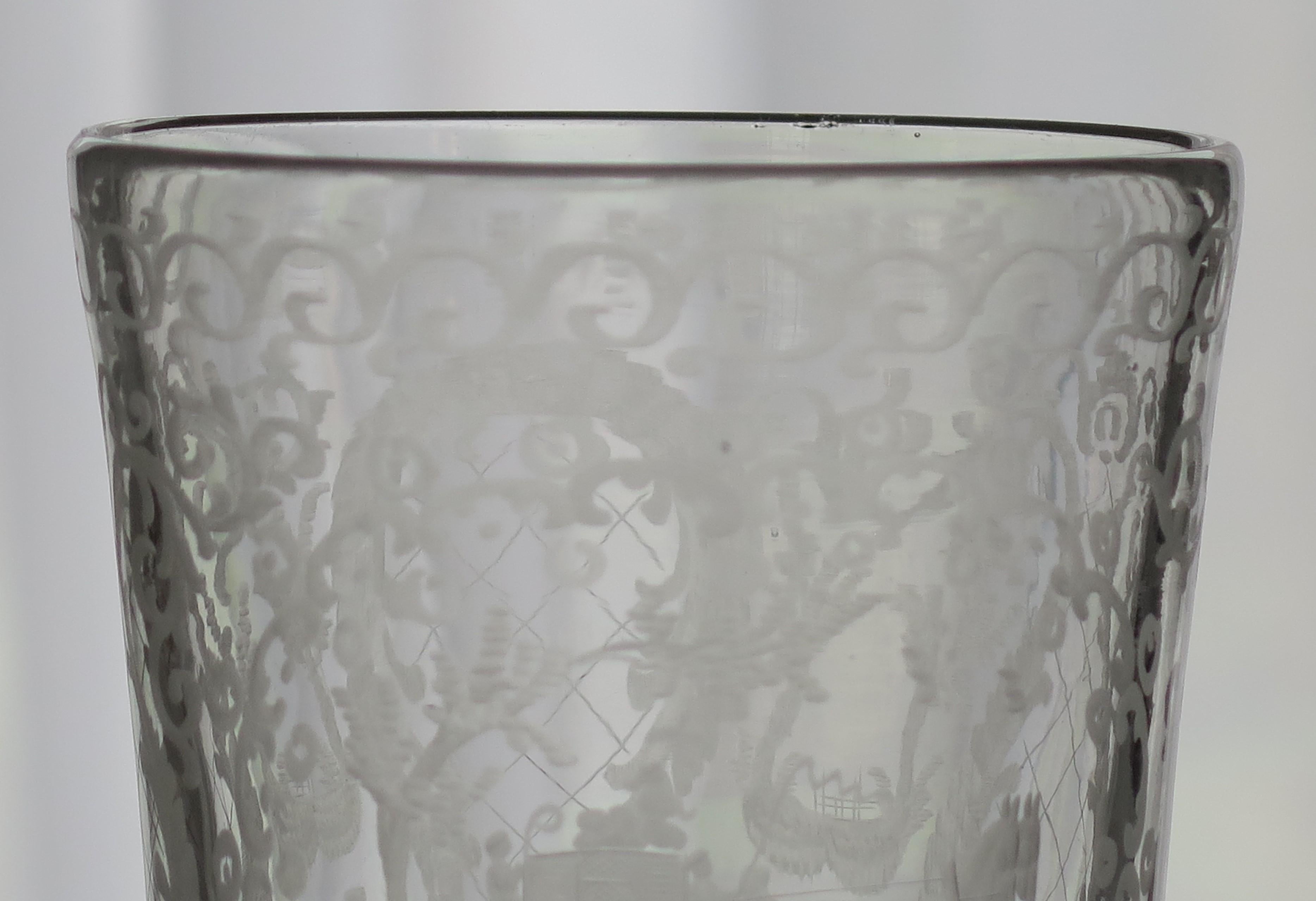 Georgian Lead Glass Tumbler or Beaker Engraved Handblown English, Ca 1800 In Good Condition For Sale In Lincoln, Lincolnshire