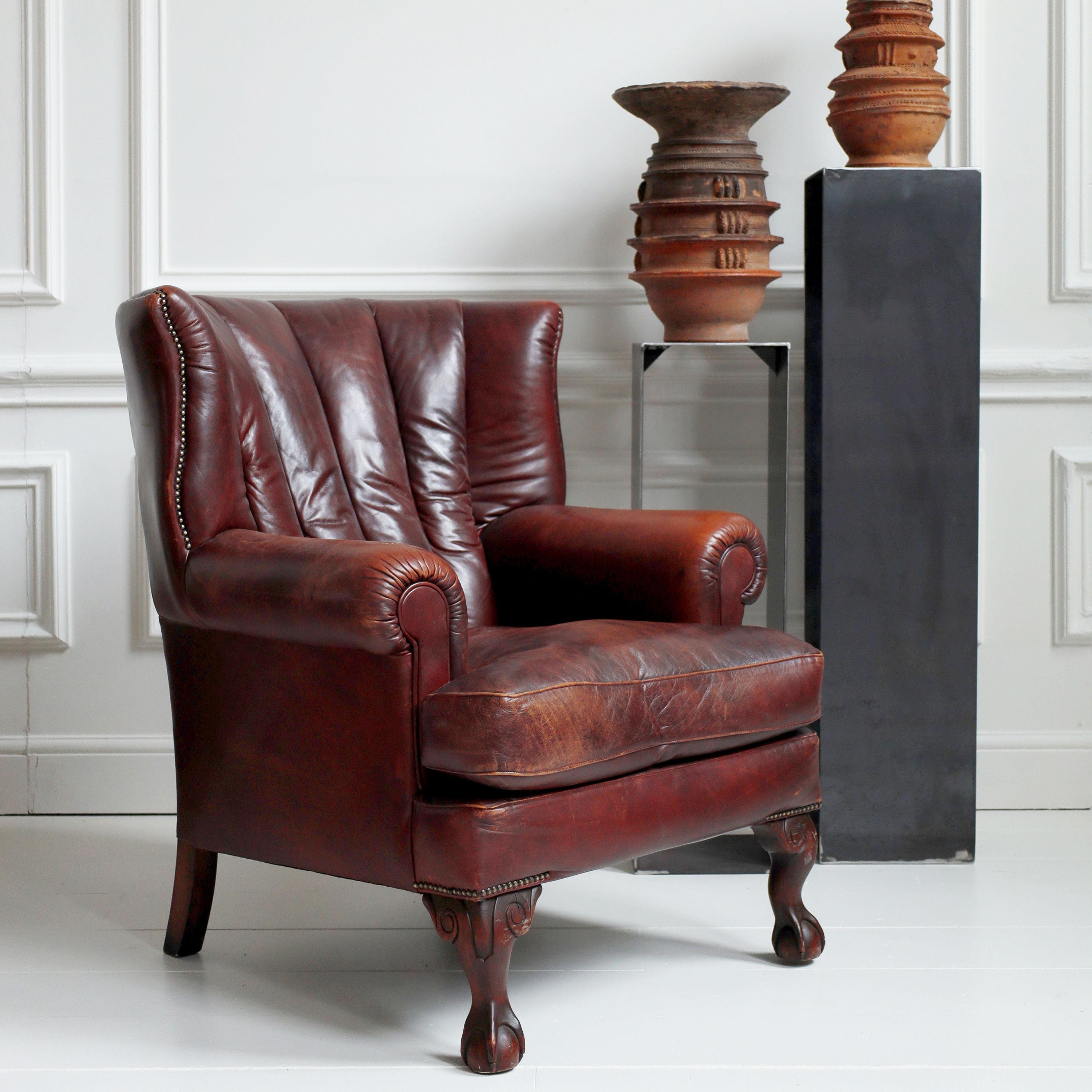 Georgian Leather Wing Armchair In Fair Condition For Sale In London, GB