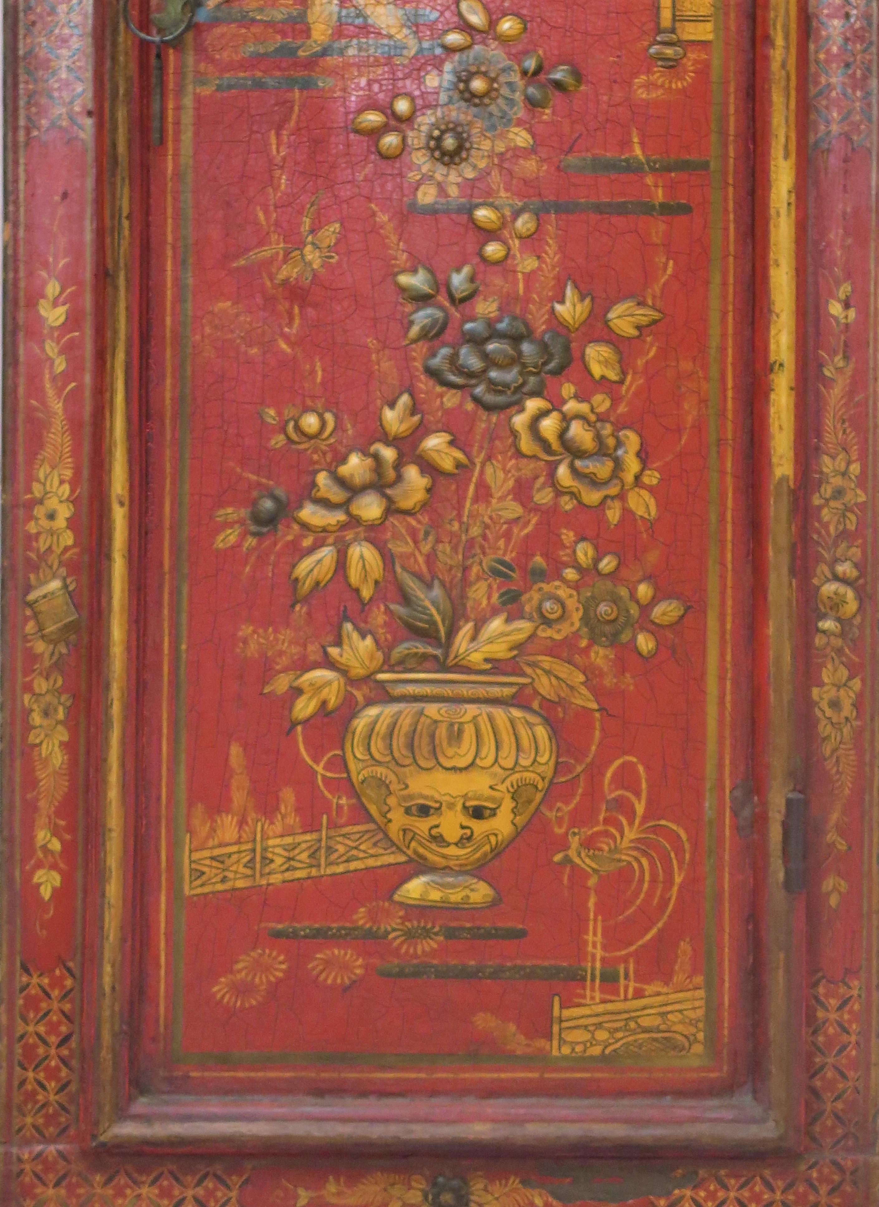Georgian Longcase Clock with Red Chinoiserie Decoration For Sale 2