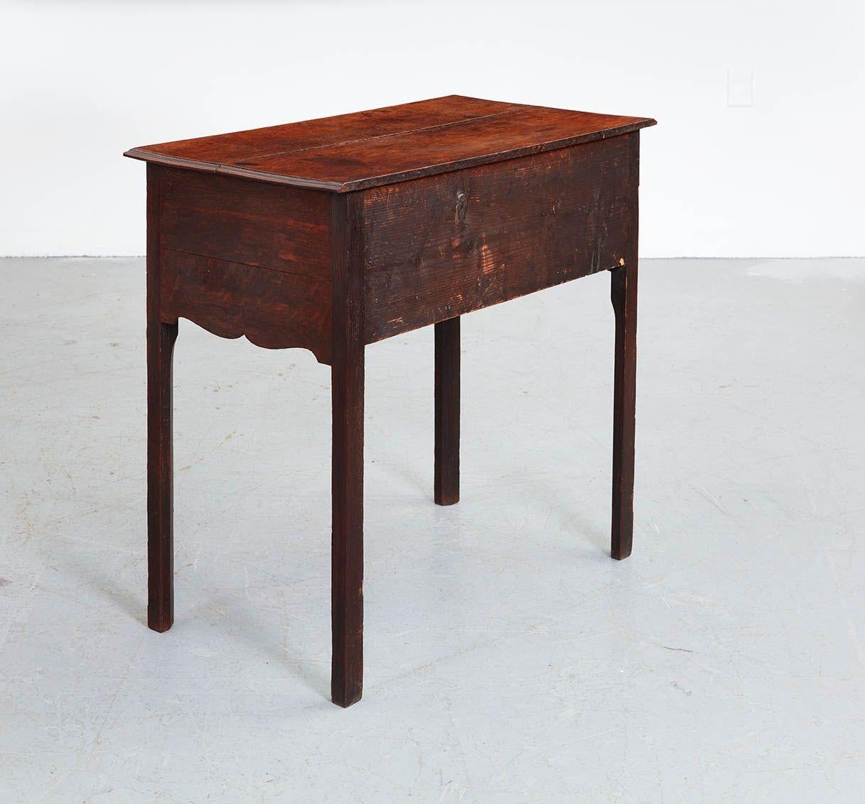 Georgian Lowboy with Scalloped Apron For Sale 7