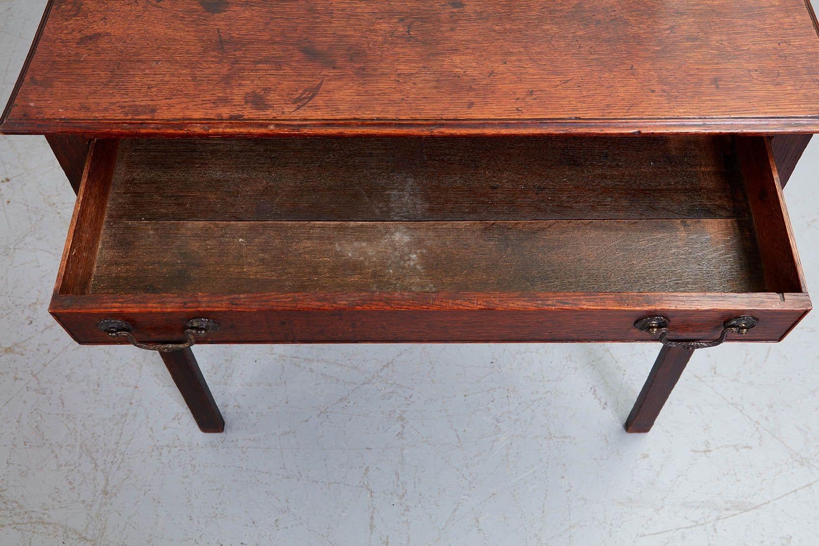Georgian Lowboy with Scalloped Apron For Sale 2