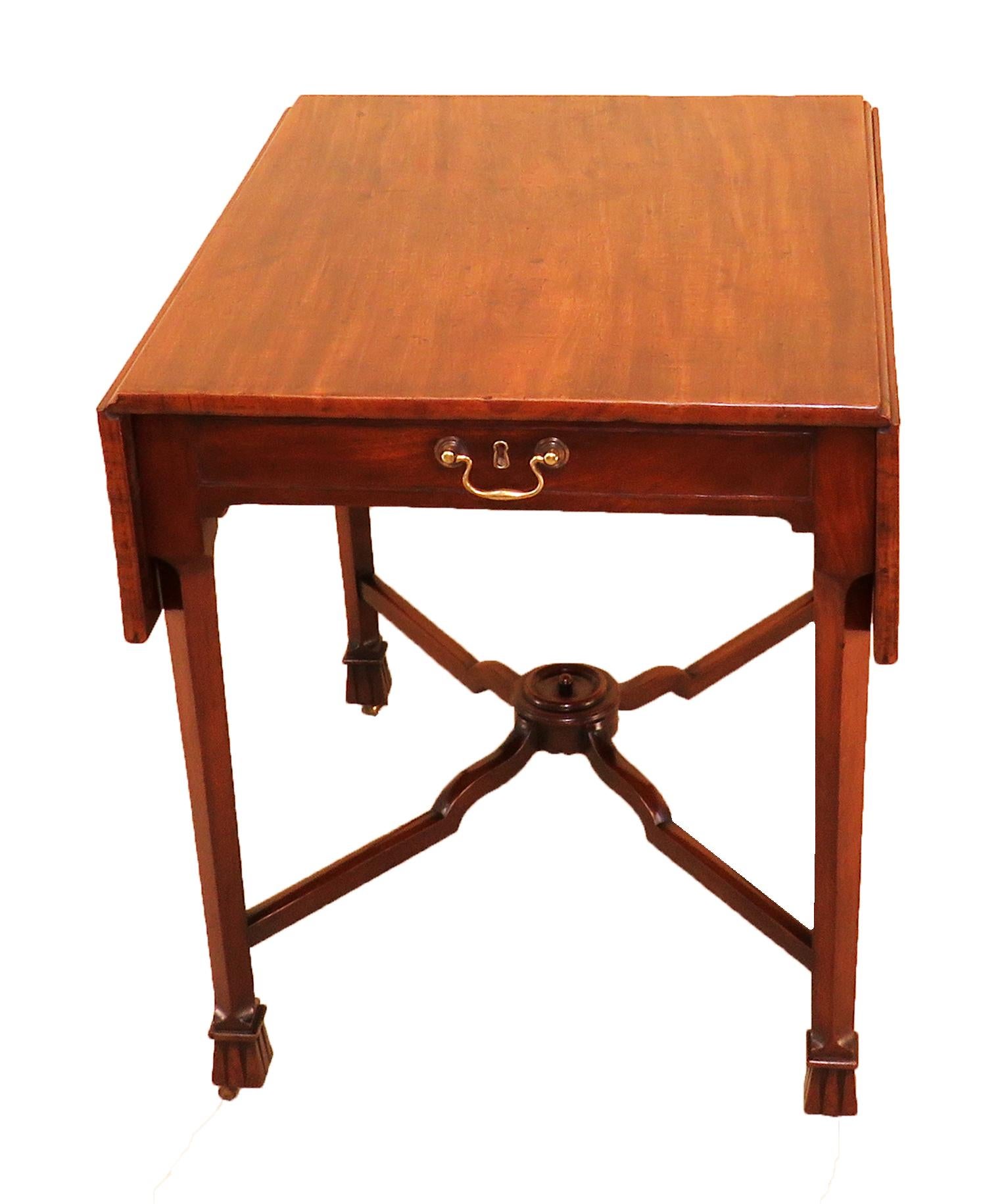 Georgian Mahogany 18th Century Pembroke Table 1