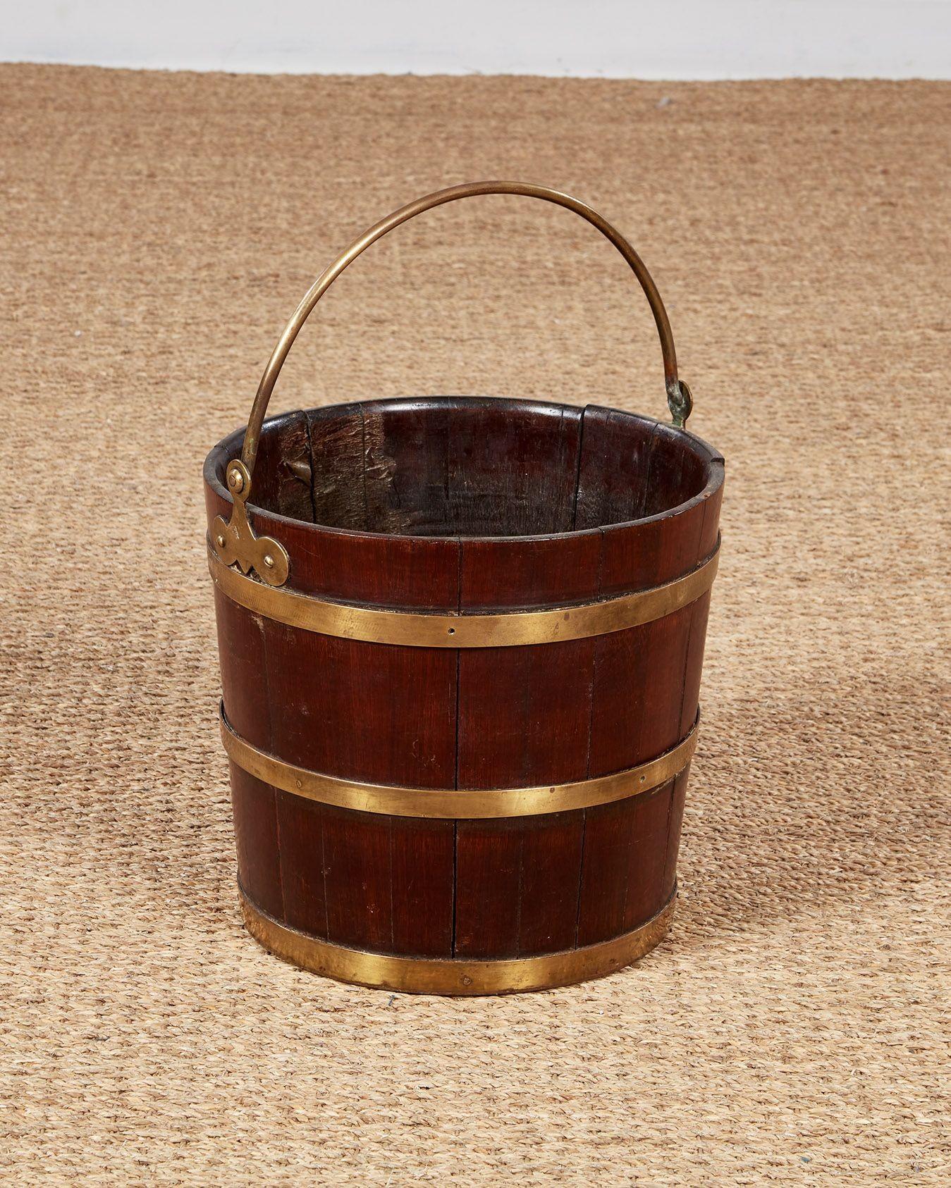 Georgian Mahogany and Brass Peat Bucket en venta 4