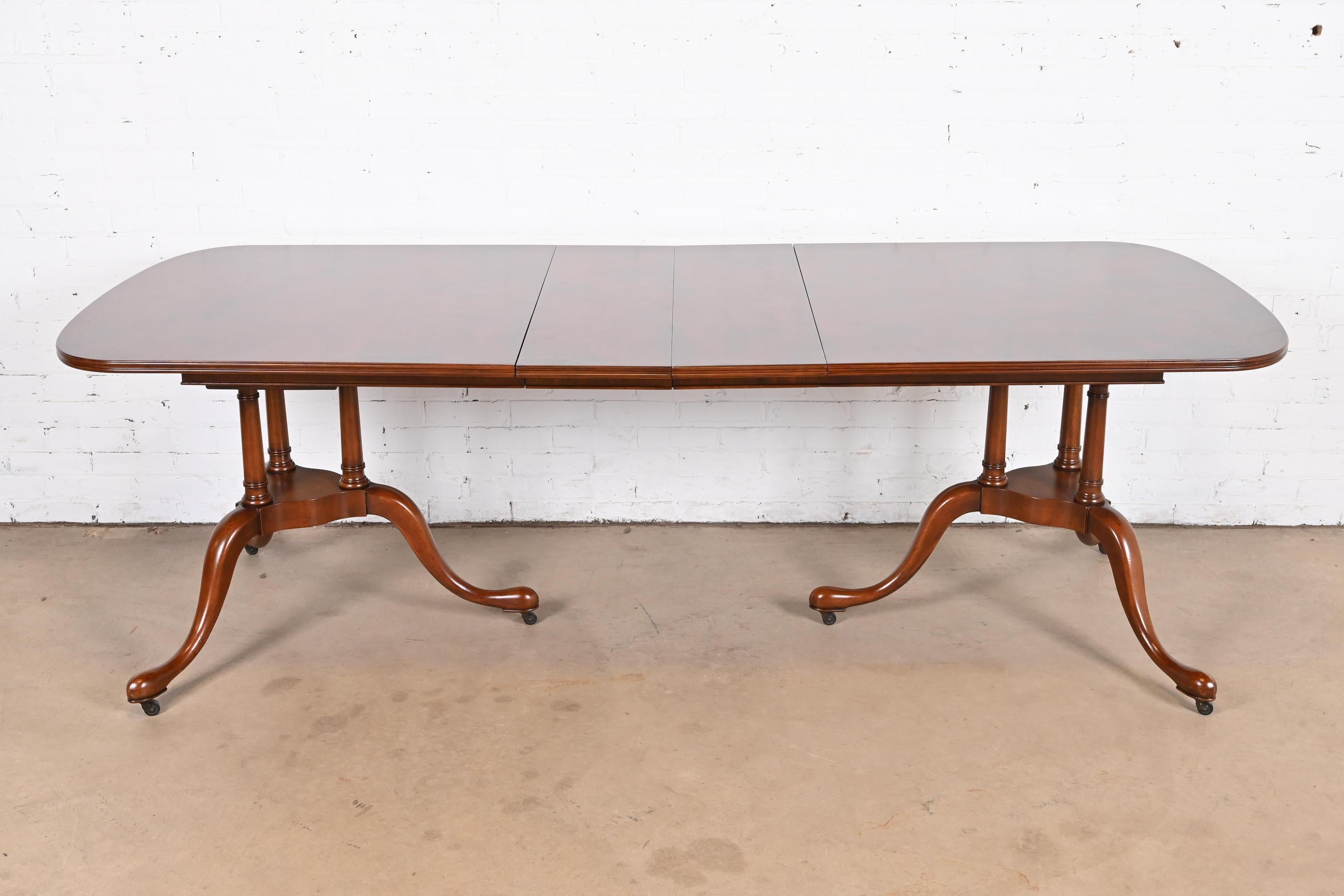 Georgian Mahogany and Burlwood Double Pedestal Dining Table by Irwin, Refinished For Sale 2