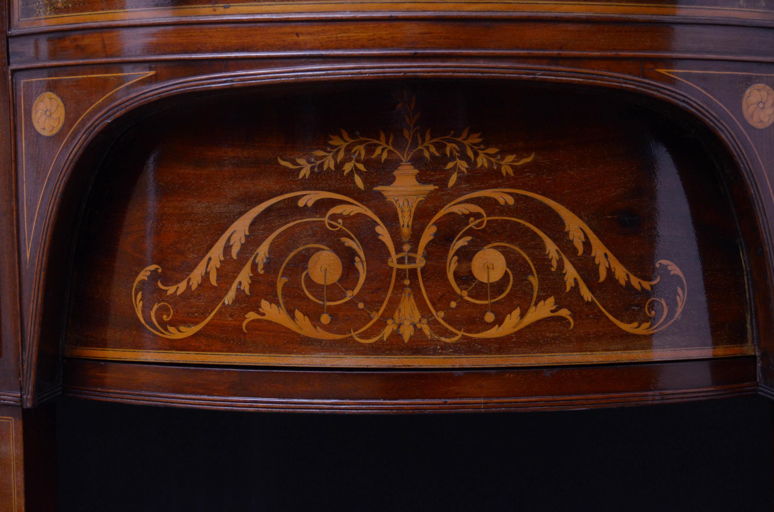 Georgian Mahogany and Inlaid Sideboard Edwards & Roberts For Sale 5