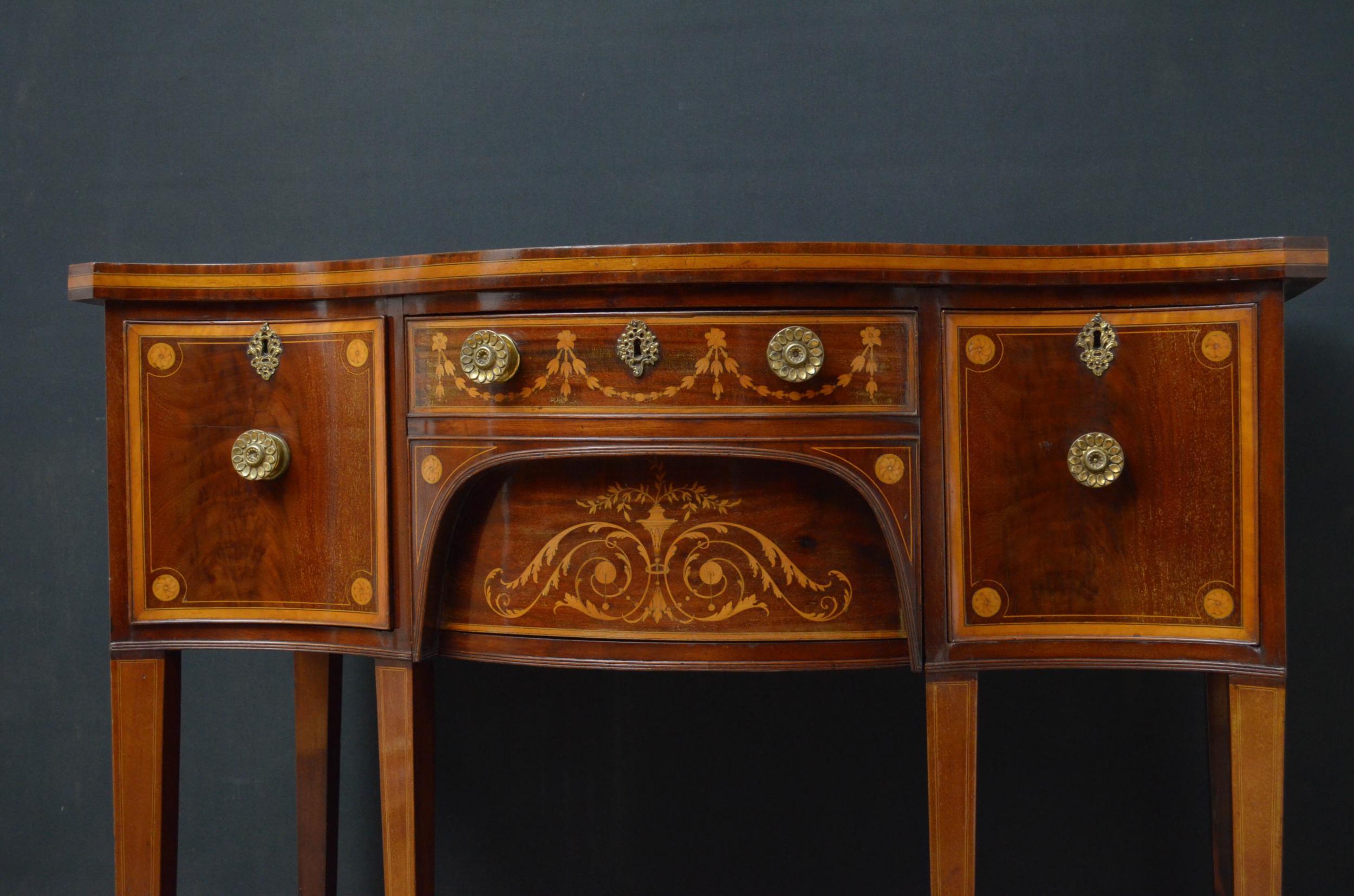 Georgian Mahogany and Inlaid Sideboard Edwards & Roberts For Sale 2