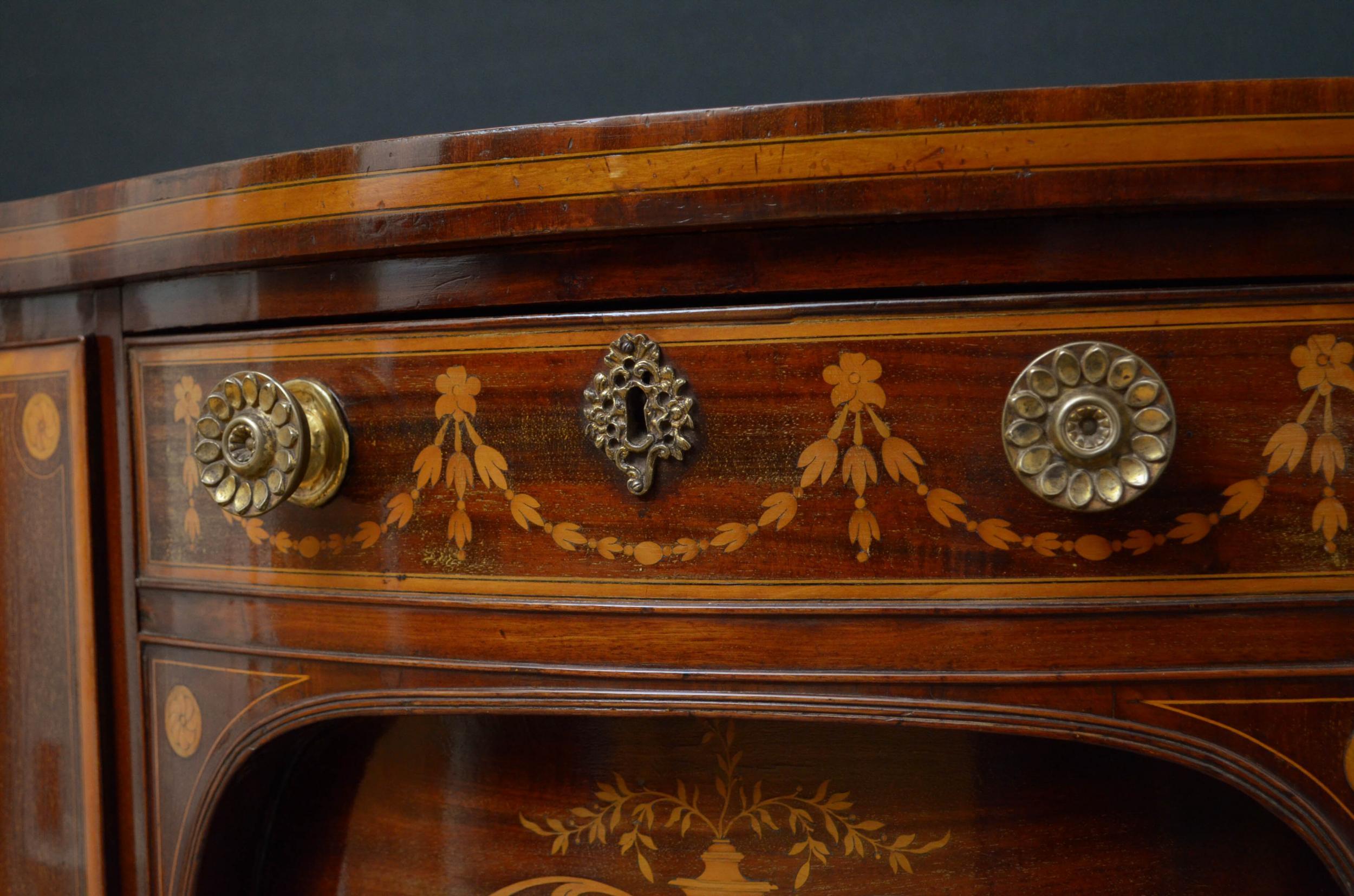 Georgian Mahogany and Inlaid Sideboard Edwards & Roberts For Sale 4