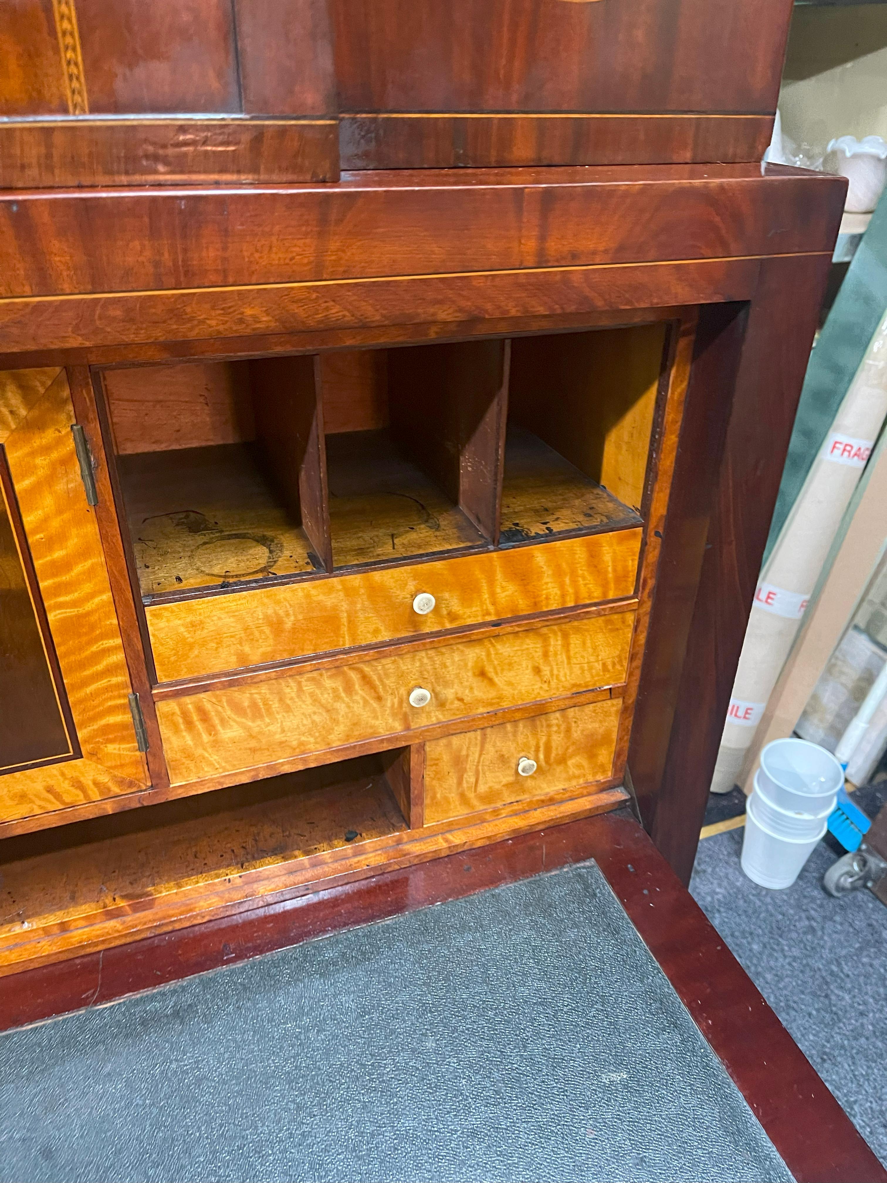 Georgian Mahogany and Satinwood Inlaid Secretaire Chest, England circa 1800 For Sale 14