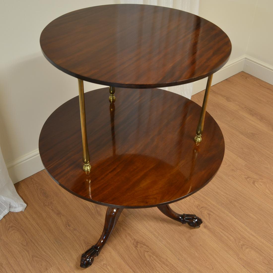 18th Century Georgian Mahogany Antique Two Tier Circular Occasional Lamp Table In Good Condition For Sale In Link 59 Business Park, Clitheroe