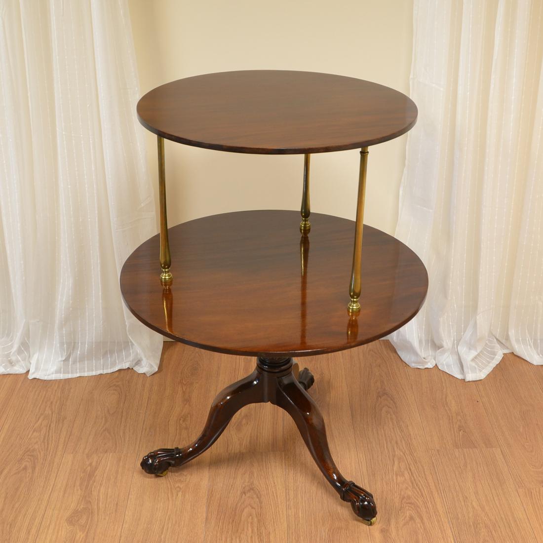 18th Century Georgian Mahogany Antique Two Tier Circular Occasional Lamp Table For Sale 4