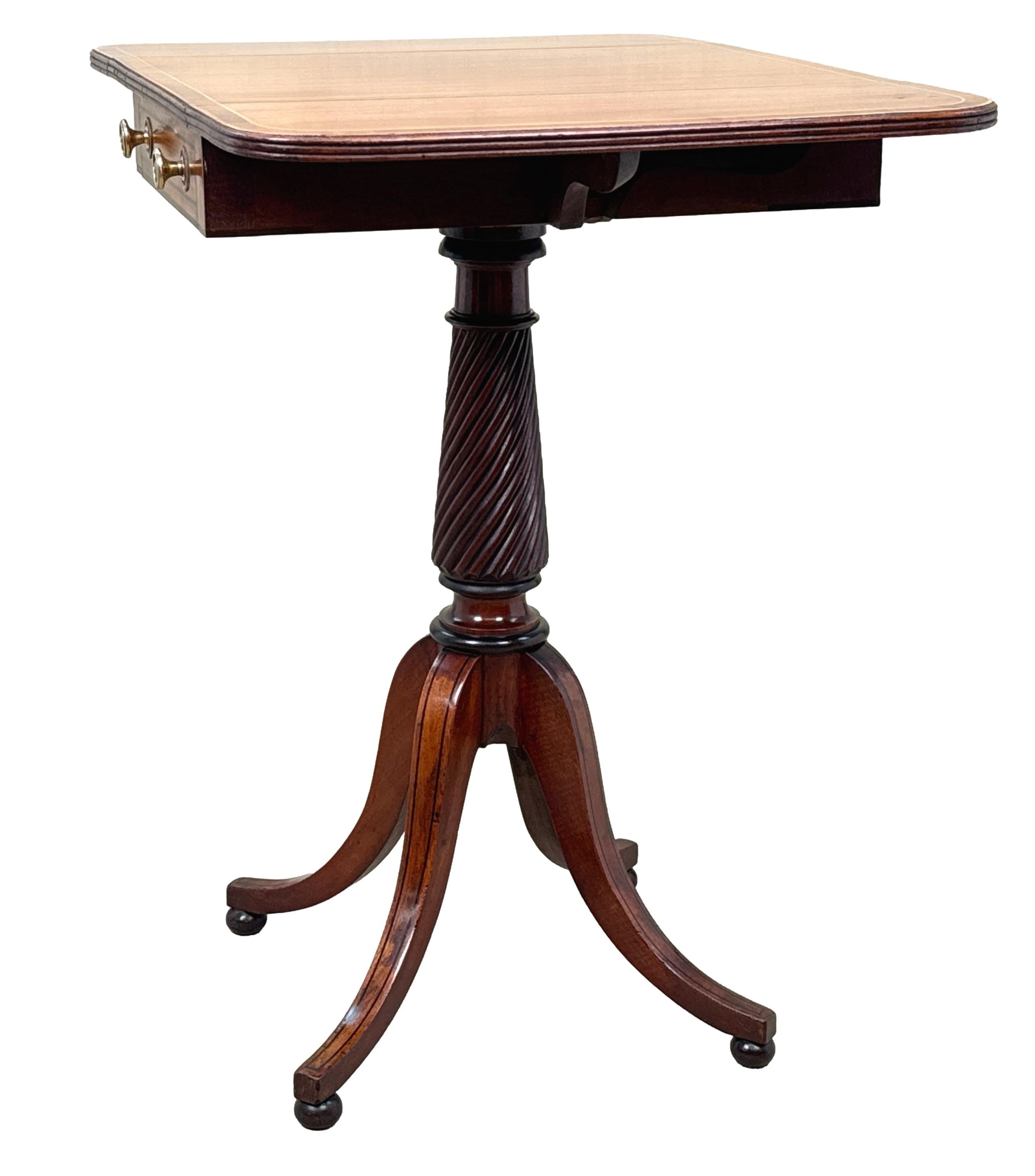 Georgian Mahogany Baby Pembroke Lamp Table For Sale 3