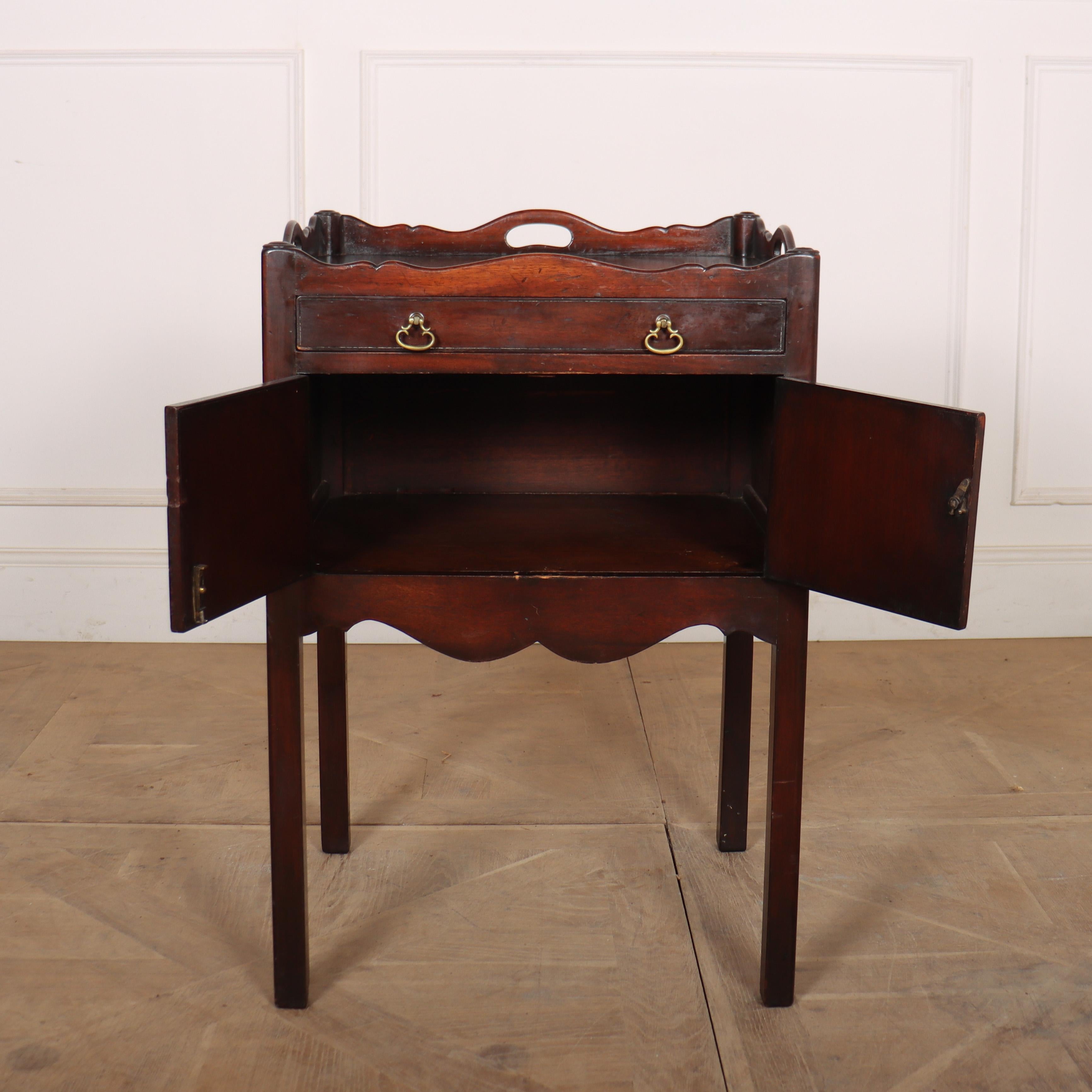 18th Century and Earlier Georgian Mahogany Bedside Cupboard For Sale