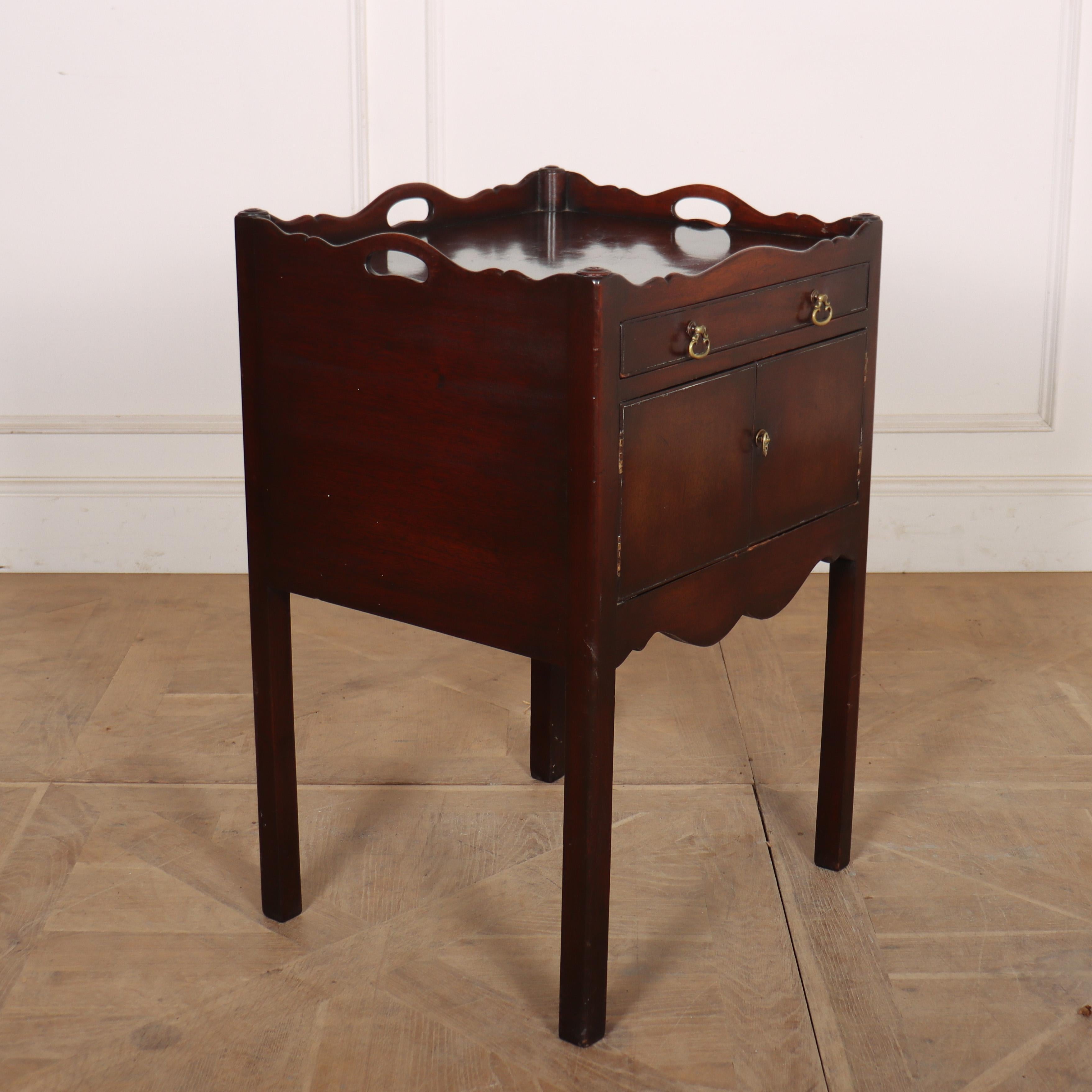 Georgian Mahogany Bedside Cupboard For Sale 1