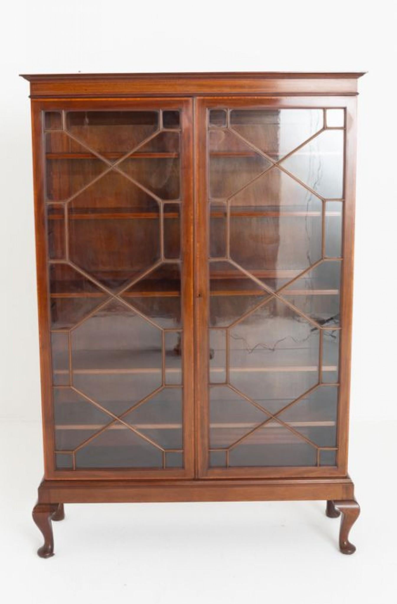 Mogano Mobile libreria georgiano in mogano smaltato 1860 in vendita