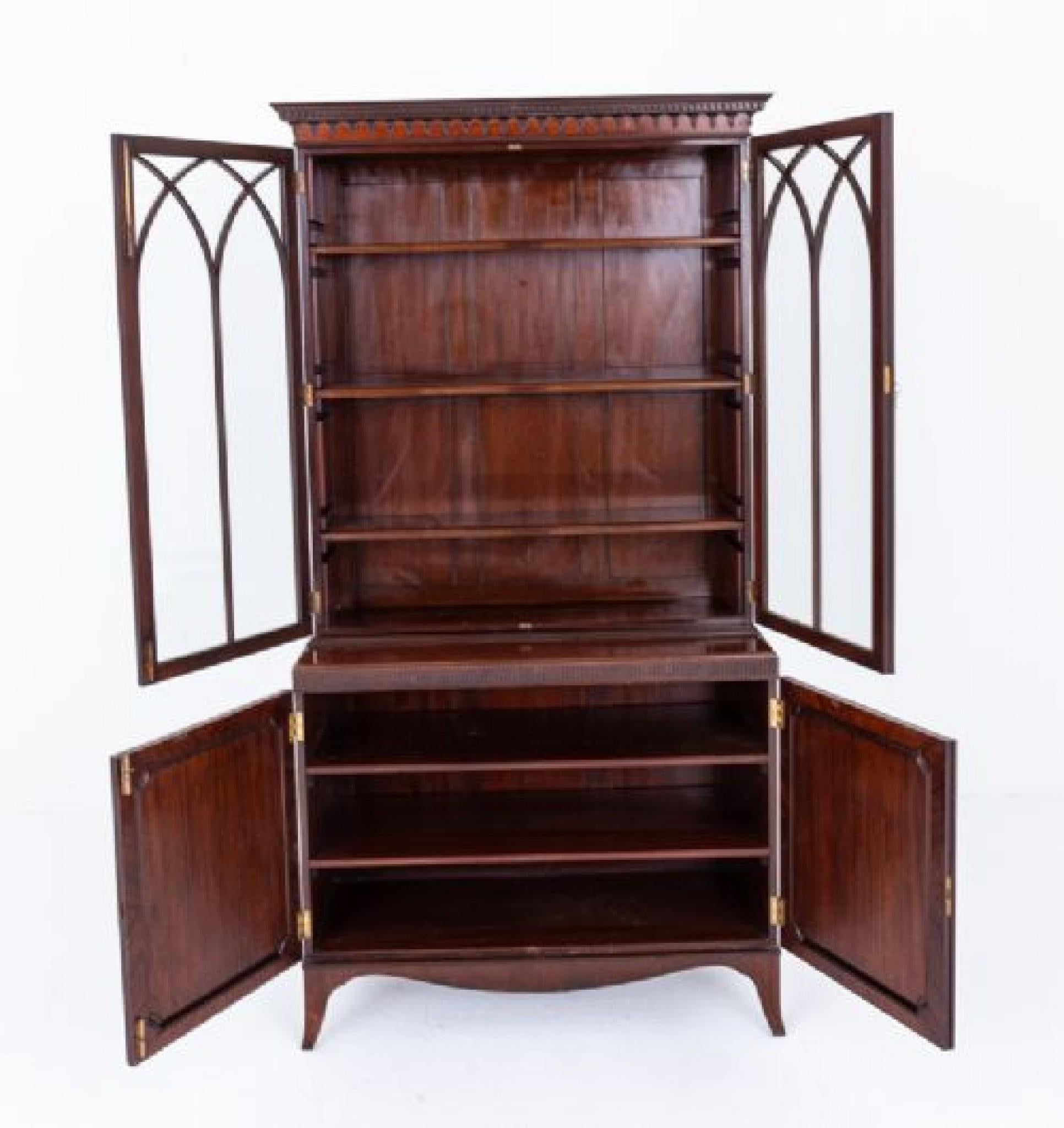 Libreria georgiana in mogano Revival Cabinet Library in vendita 1