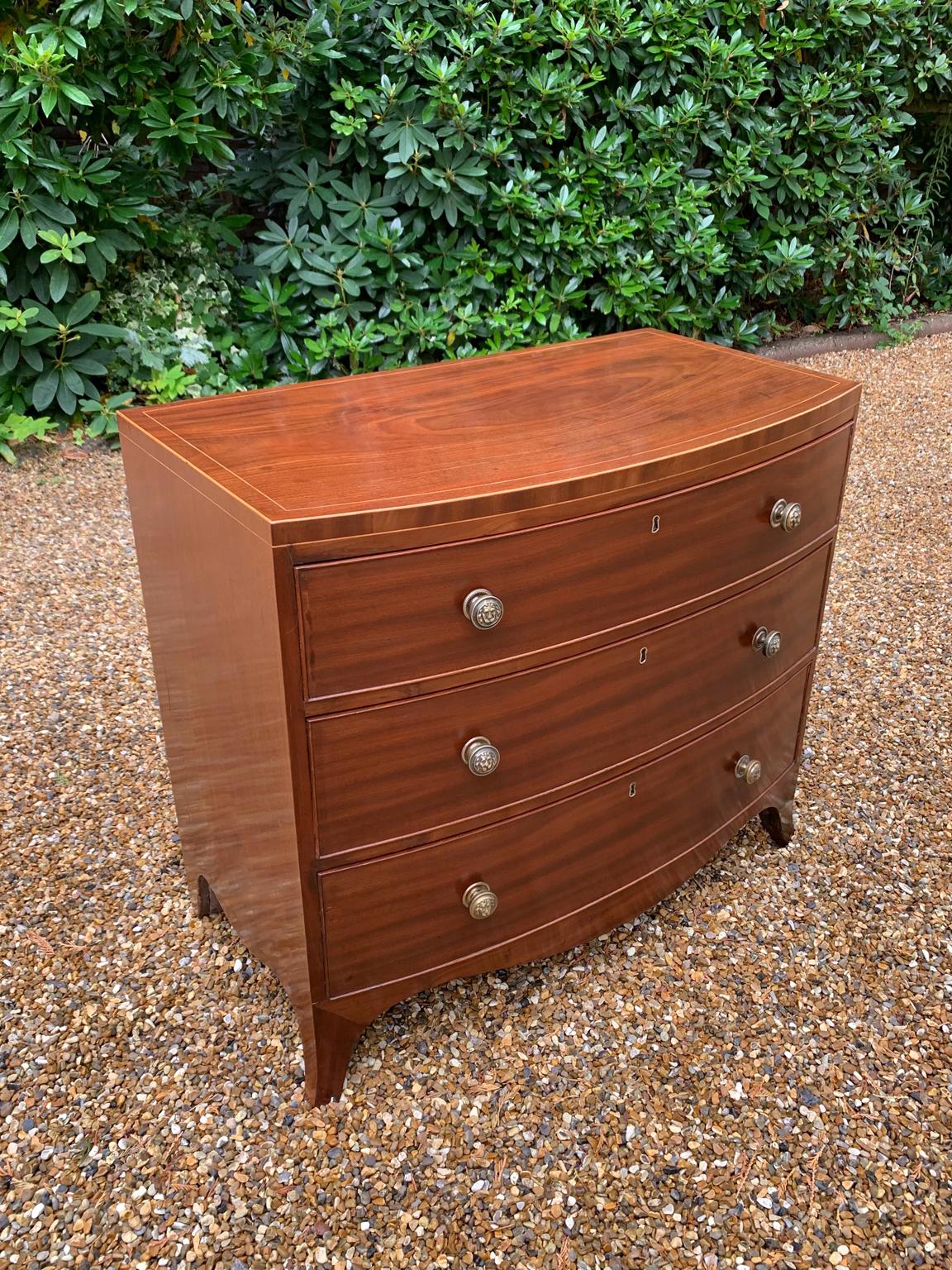 Hand-Crafted Georgian Mahogany Bow Chest of Drawers