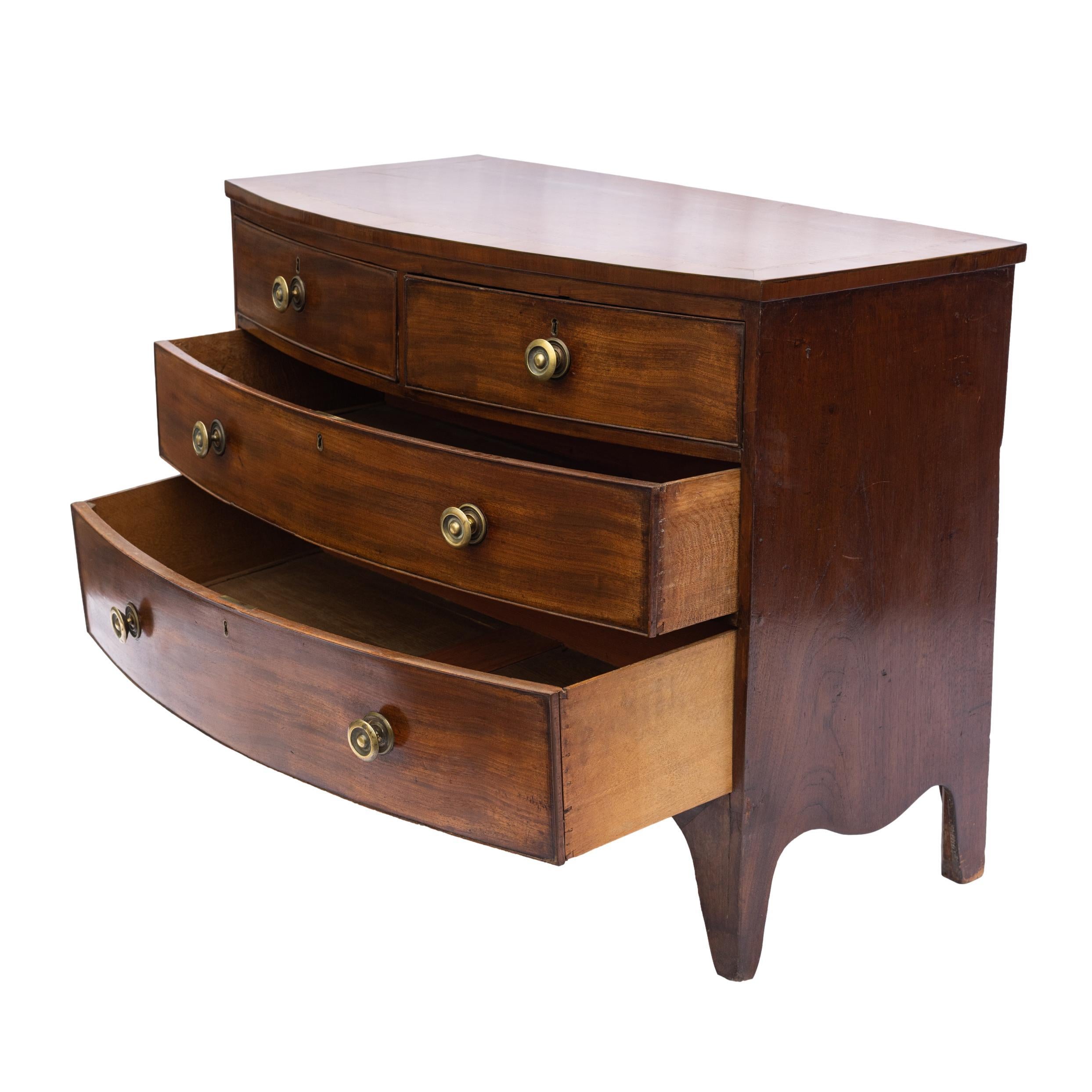 English Georgian Mahogany Bow-Front Chest of Drawers with Satinwood Inlay, ca. 1820