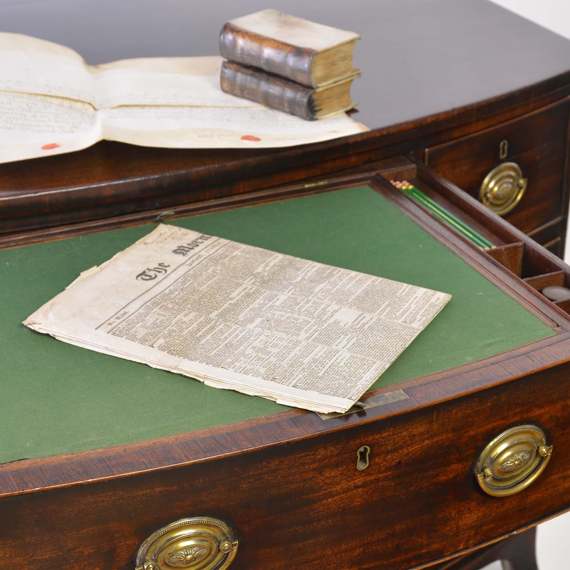 Georgian mahogany bowfront commode chest of drawers with writing slide For Sale 2