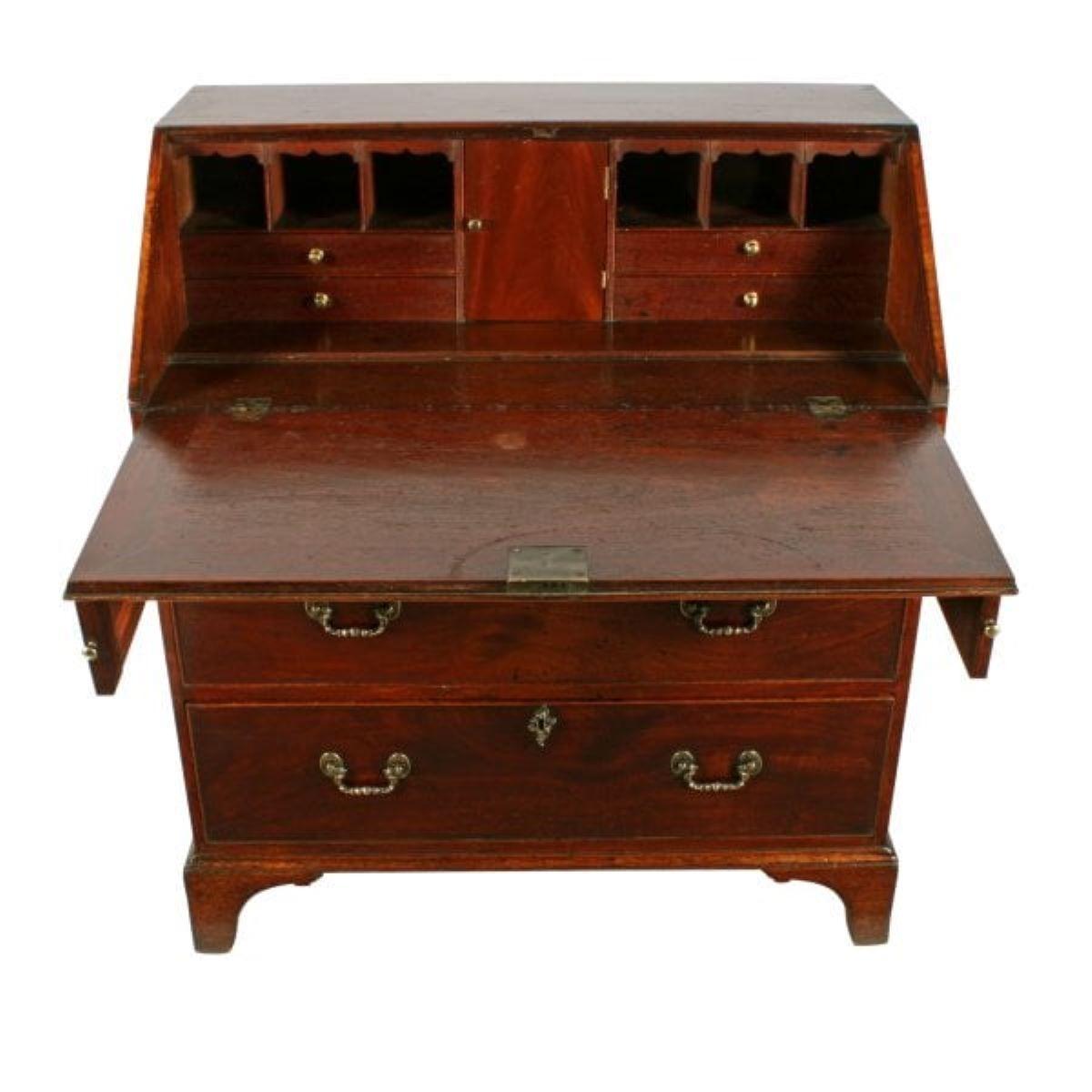 Georgian Mahogany Bureau, 18th Century In Excellent Condition For Sale In Southall, GB
