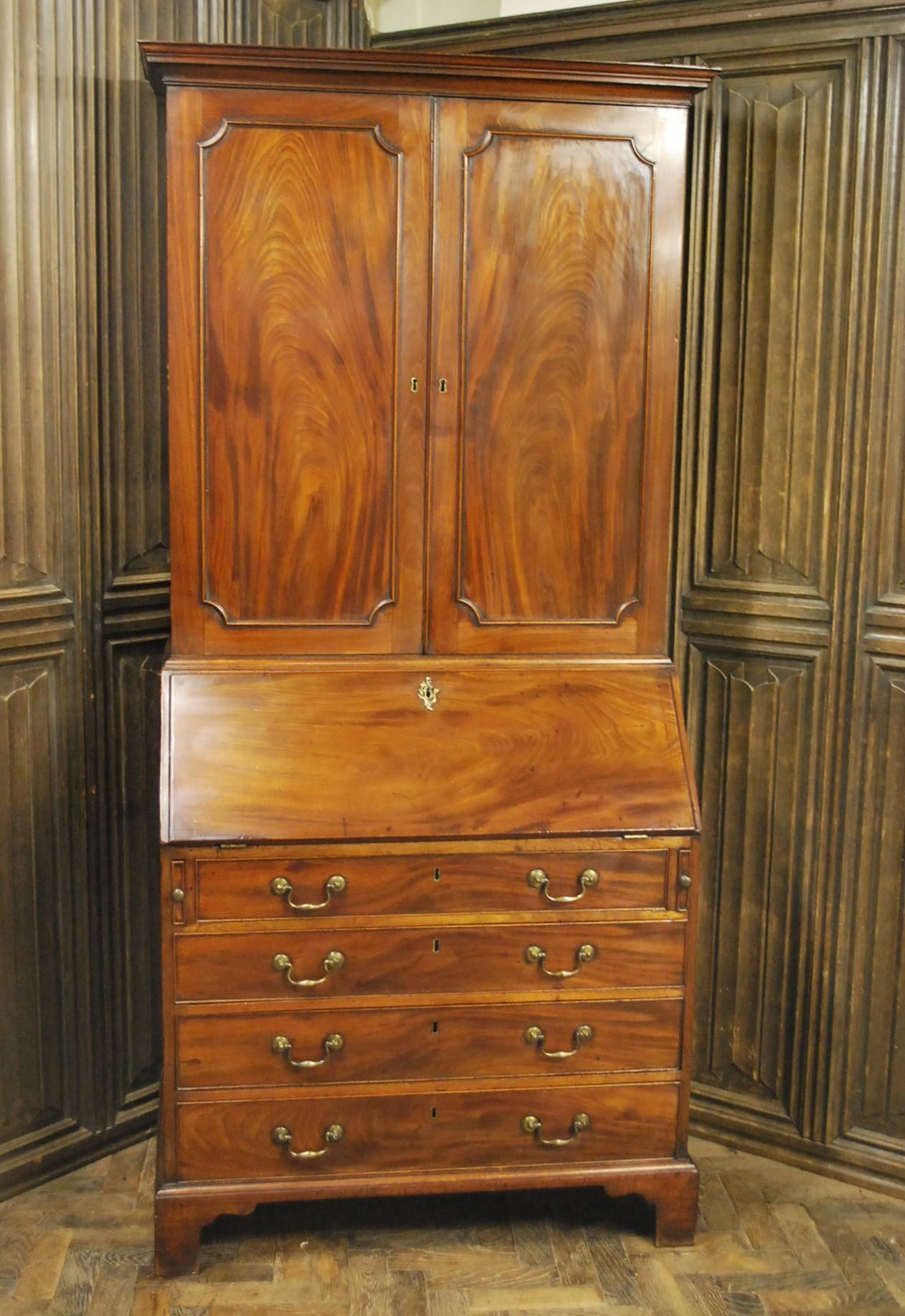 Georgian mahogany bureau bookcase For Sale 4