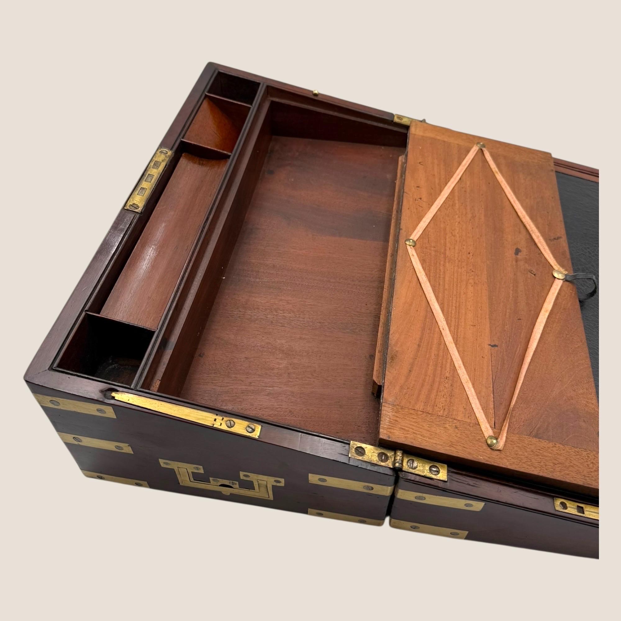 Georgian Mahagoni Campaigner Schreiben Schrägstrich Box im Angebot 5