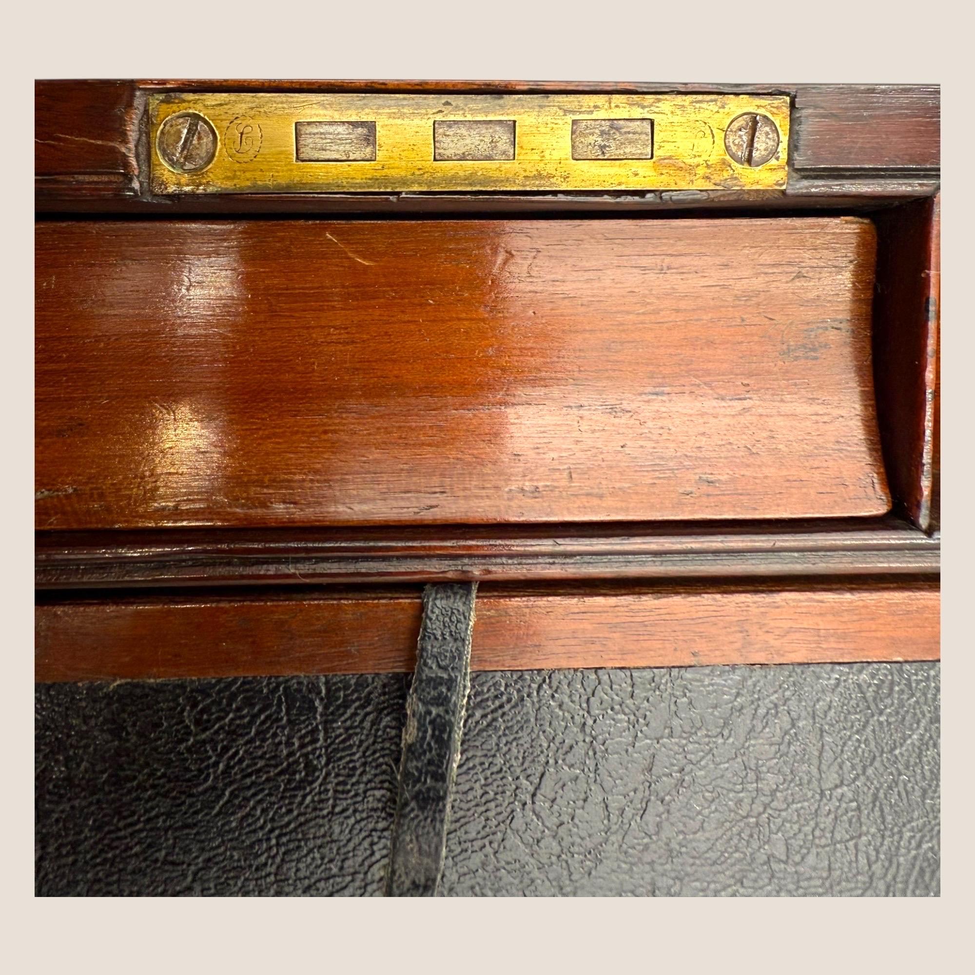 Georgian Mahagoni Campaigner Schreiben Schrägstrich Box im Angebot 10