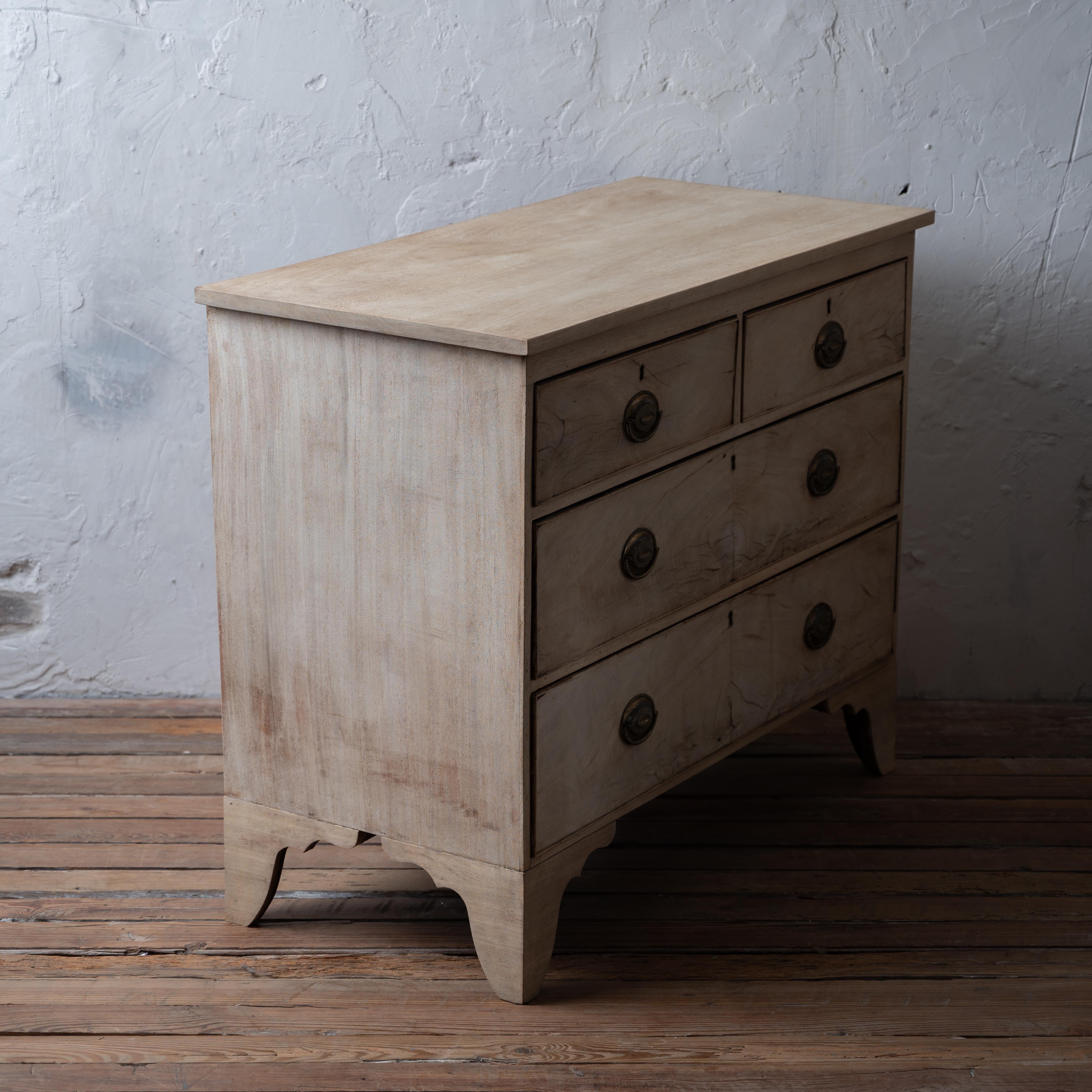 Commode géorgienne en acajou, 18e siècle en vente 6