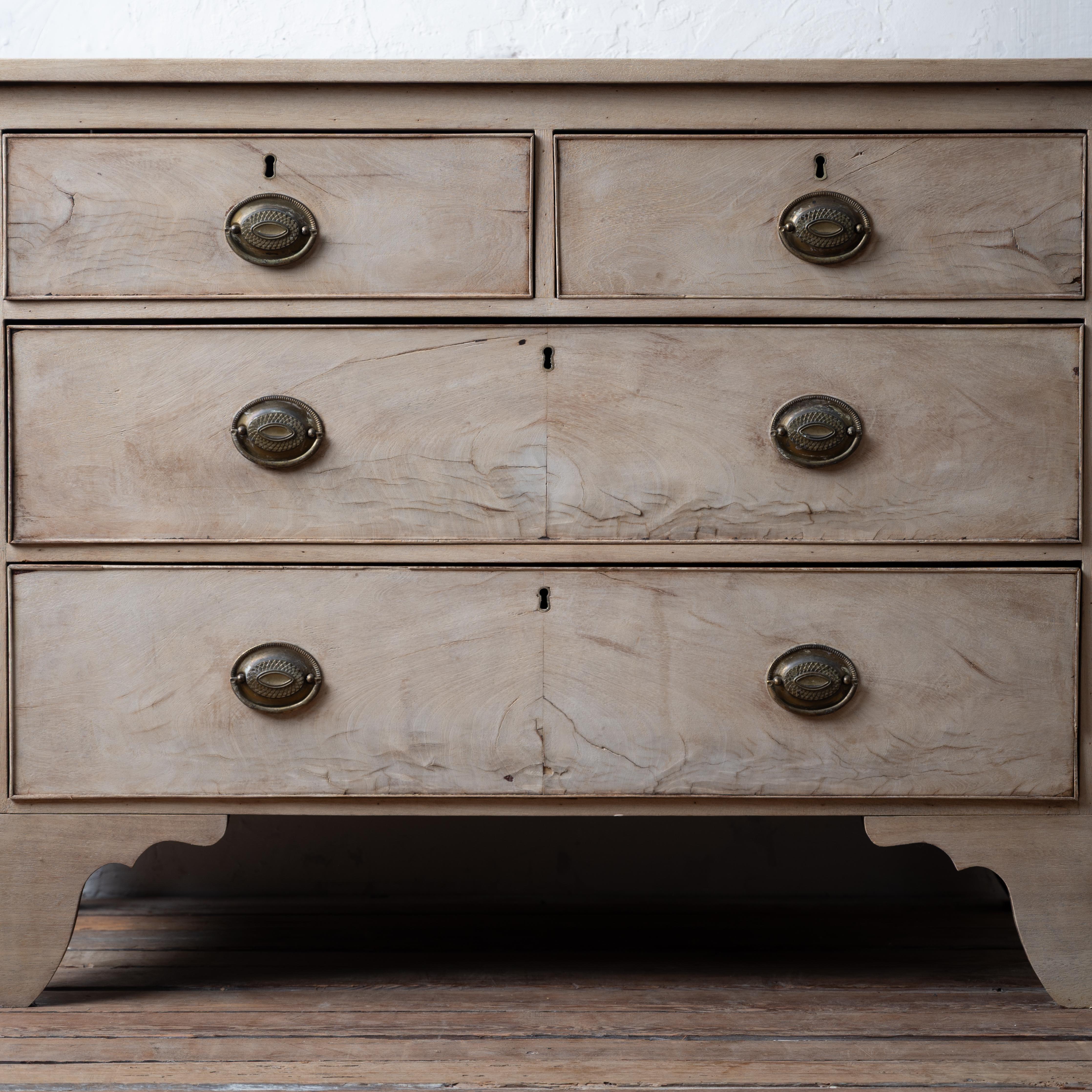 Inconnu Commode géorgienne en acajou, 18e siècle en vente