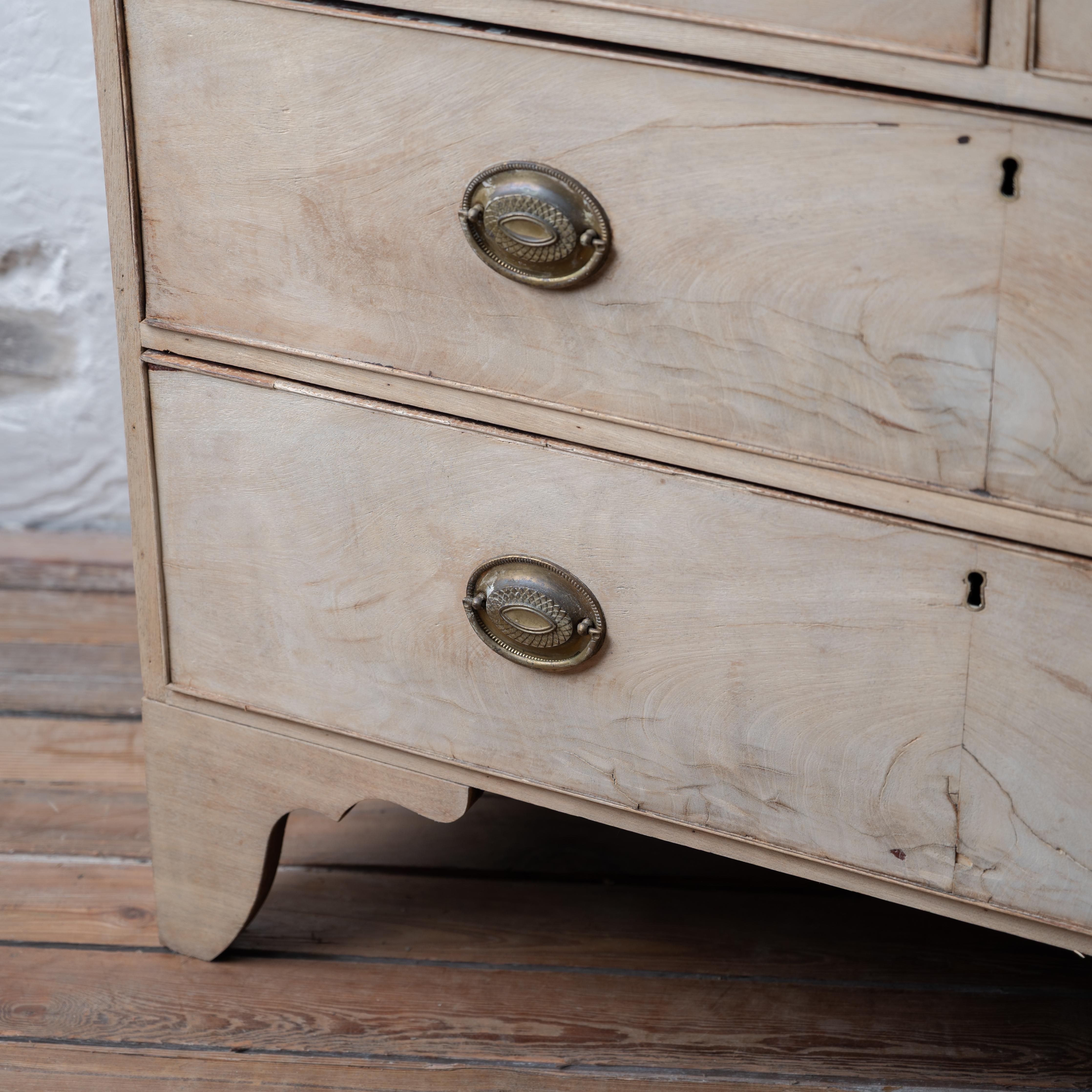 XVIIIe siècle et antérieur Commode géorgienne en acajou, 18e siècle en vente