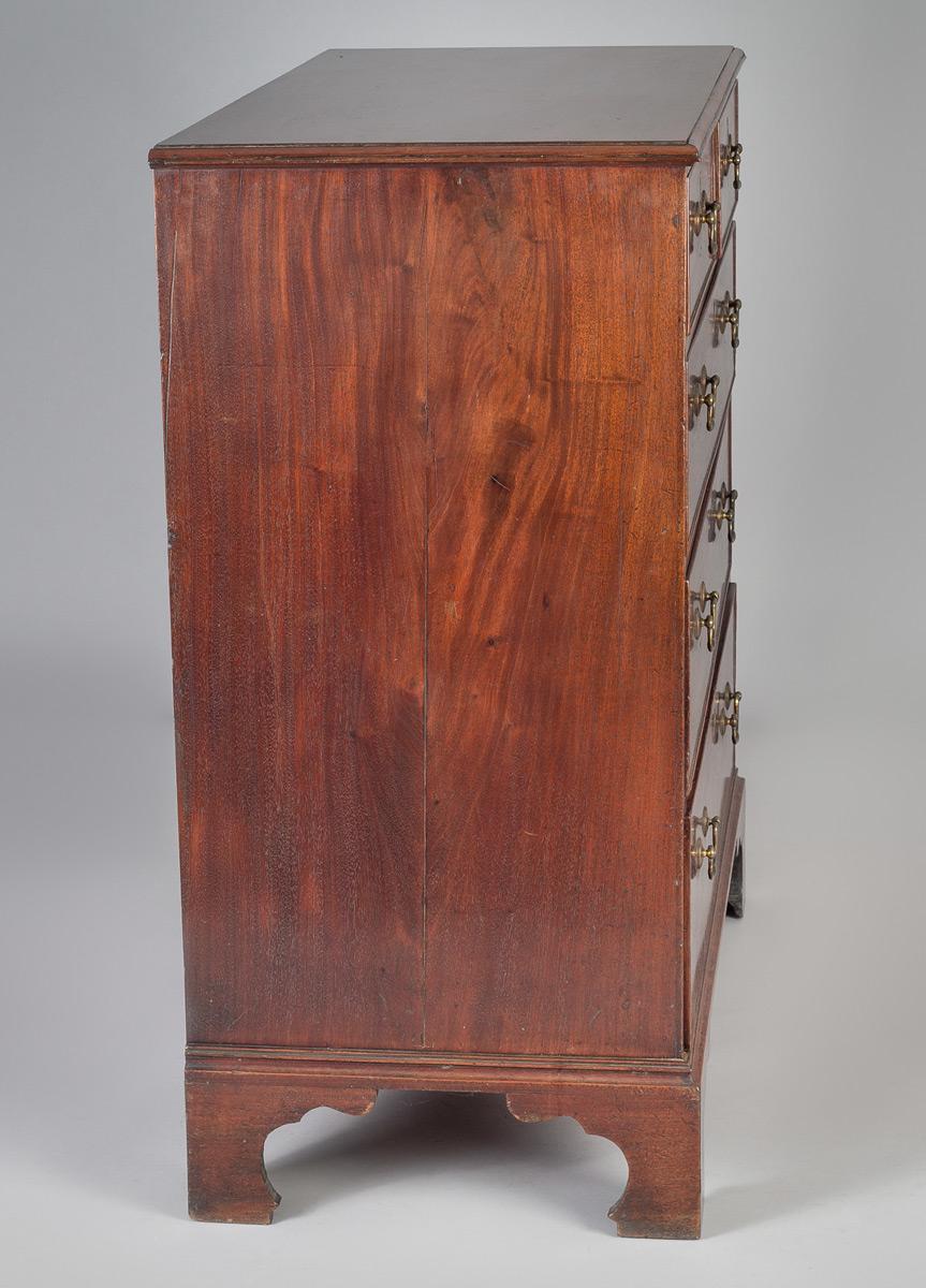 Carved Georgian Mahogany Chest of Drawers, circa 1790