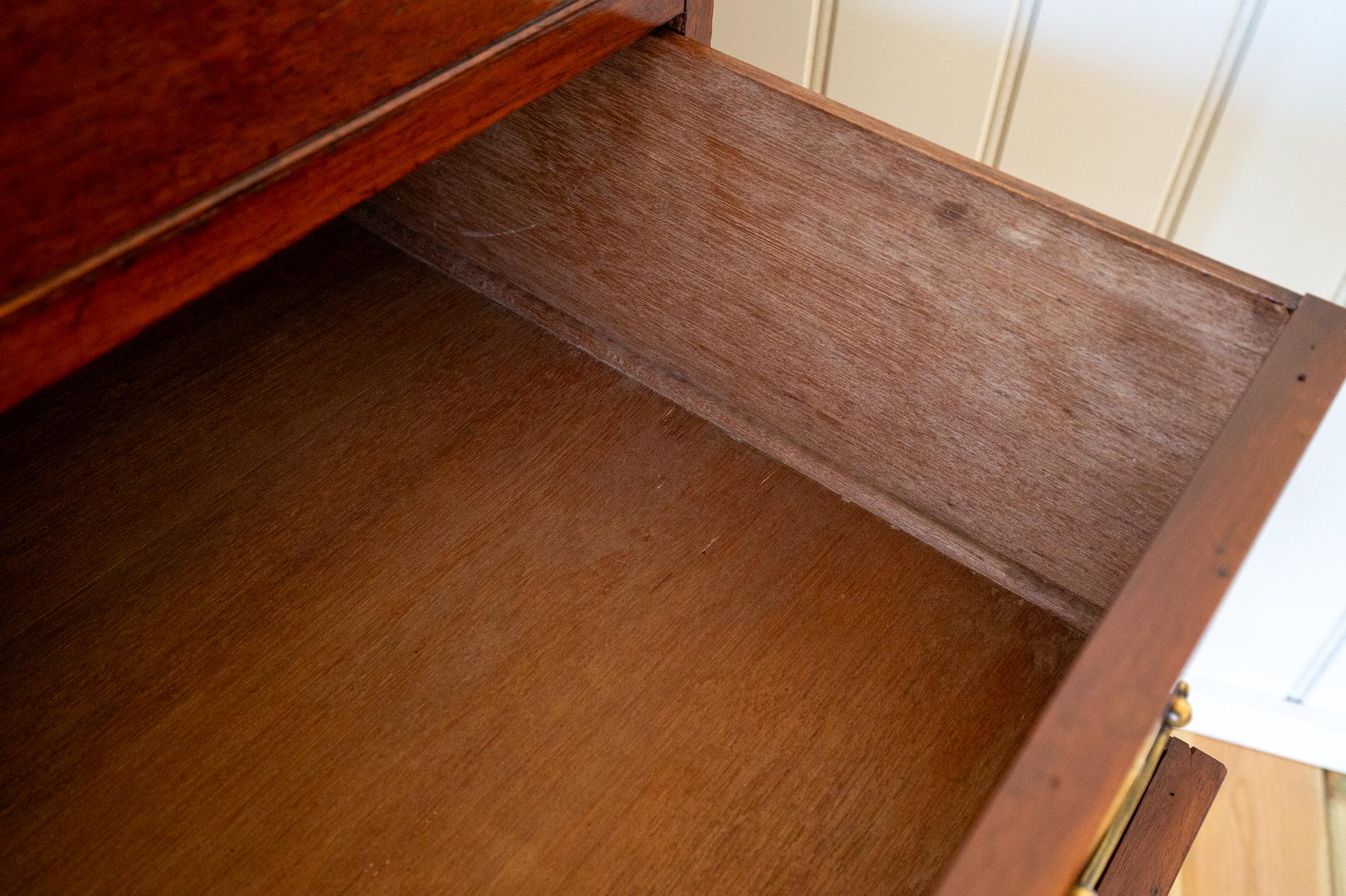 Cassettiera in mogano Georgian House Casa di campagna Piccolo ufficio da letto per scapoli e ammogliati in vendita 1