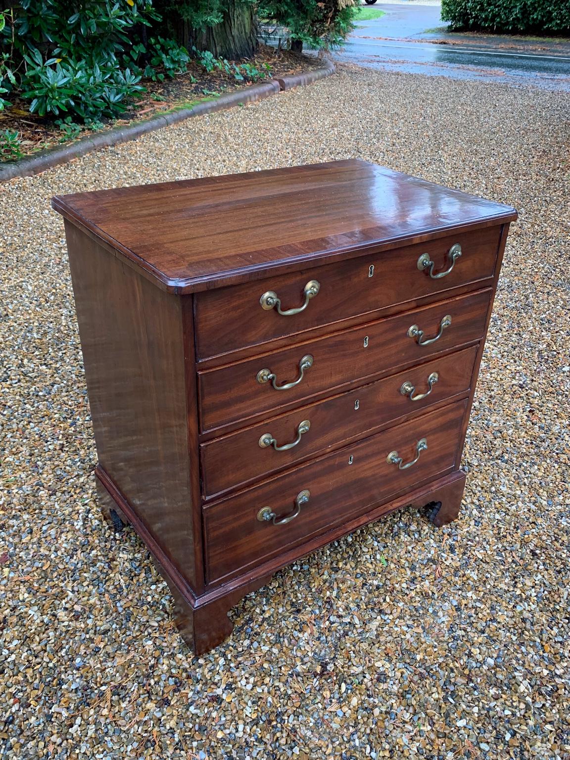 British Georgian Mahogany Chest of Drawers with Brass Swan Neck Handles For Sale