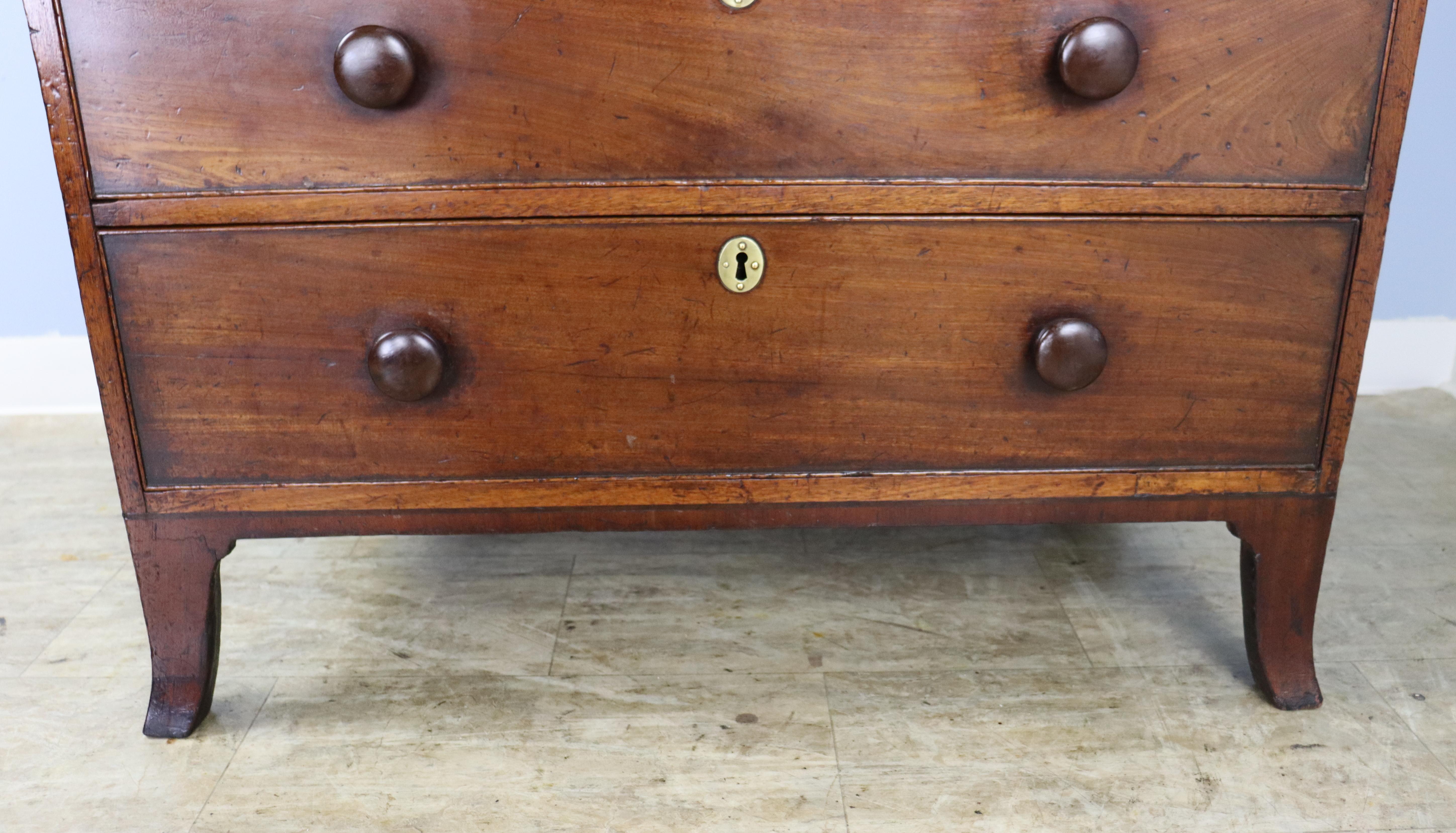 Georgian Mahogany Chest of Drawers with Splayed Feet 6